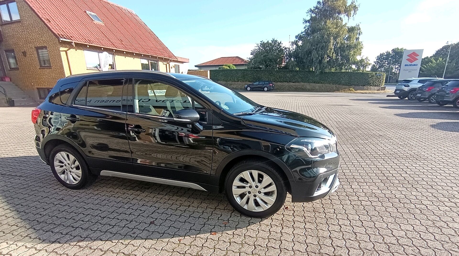 Billede af Suzuki S-Cross 1,0 Boosterjet Active 112HK 5d
