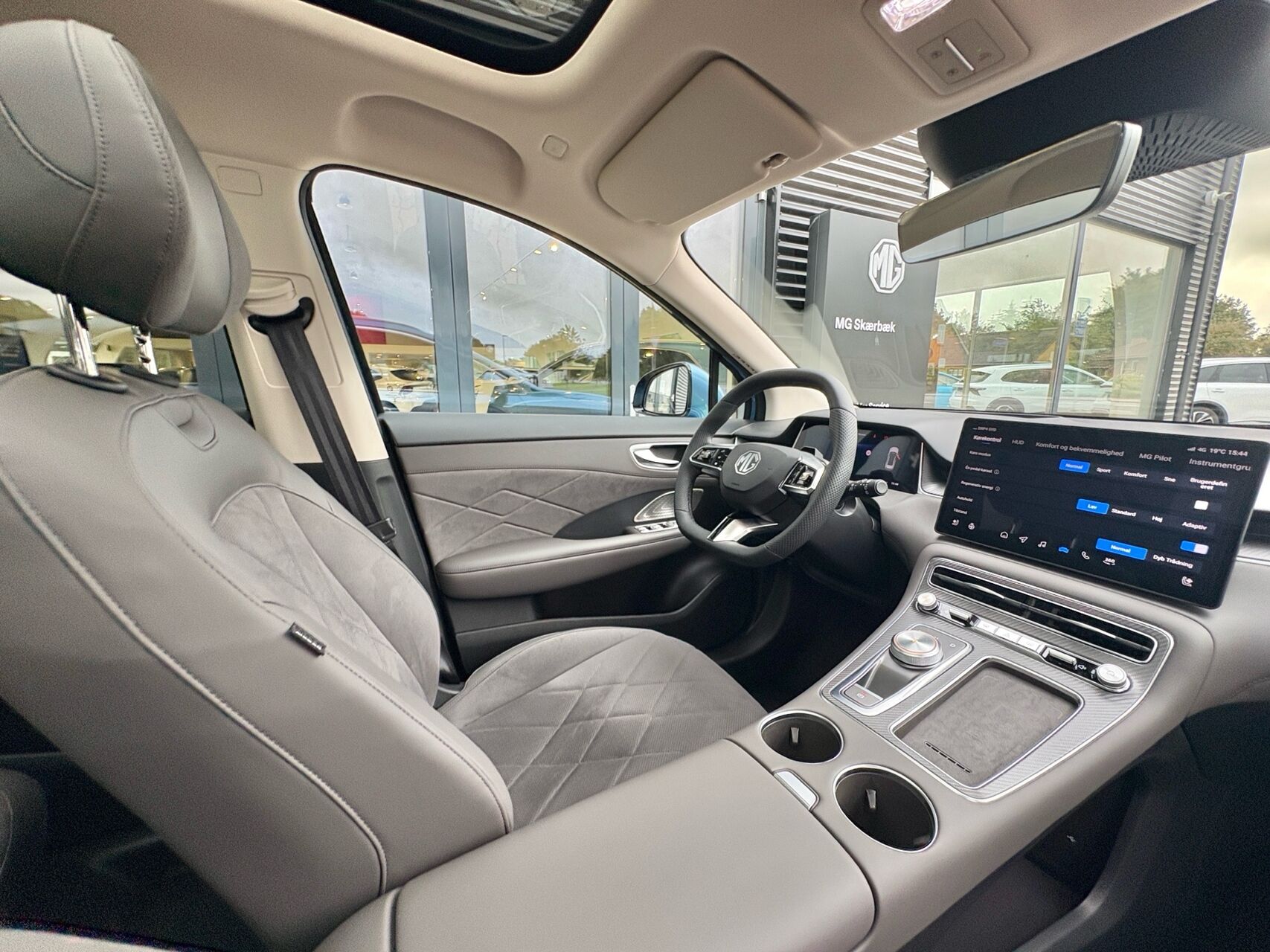 Billede af MG MGS6 Electric Long Range Luxury 245HK 5d Aut.