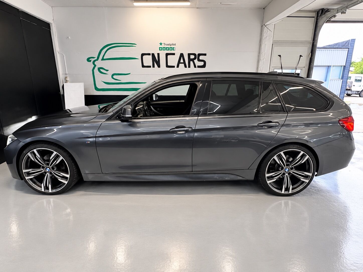 Billede af BMW 320i Touring 2,0 M-Sport Steptronic 184HK Stc 8g Aut.