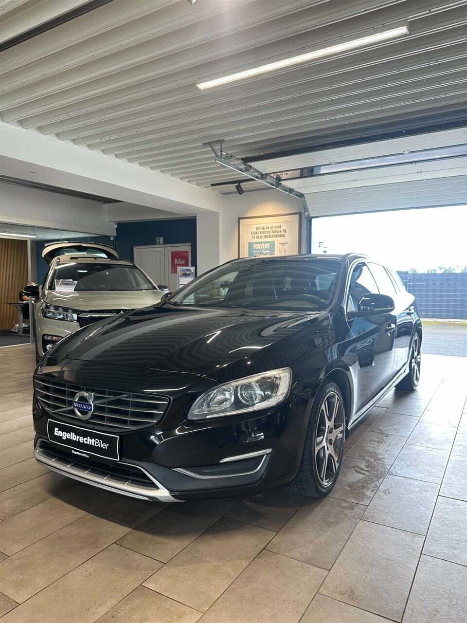 Billede af Volvo V60 2,0 D4 Ocean Race 200HK Stc 8g Aut.