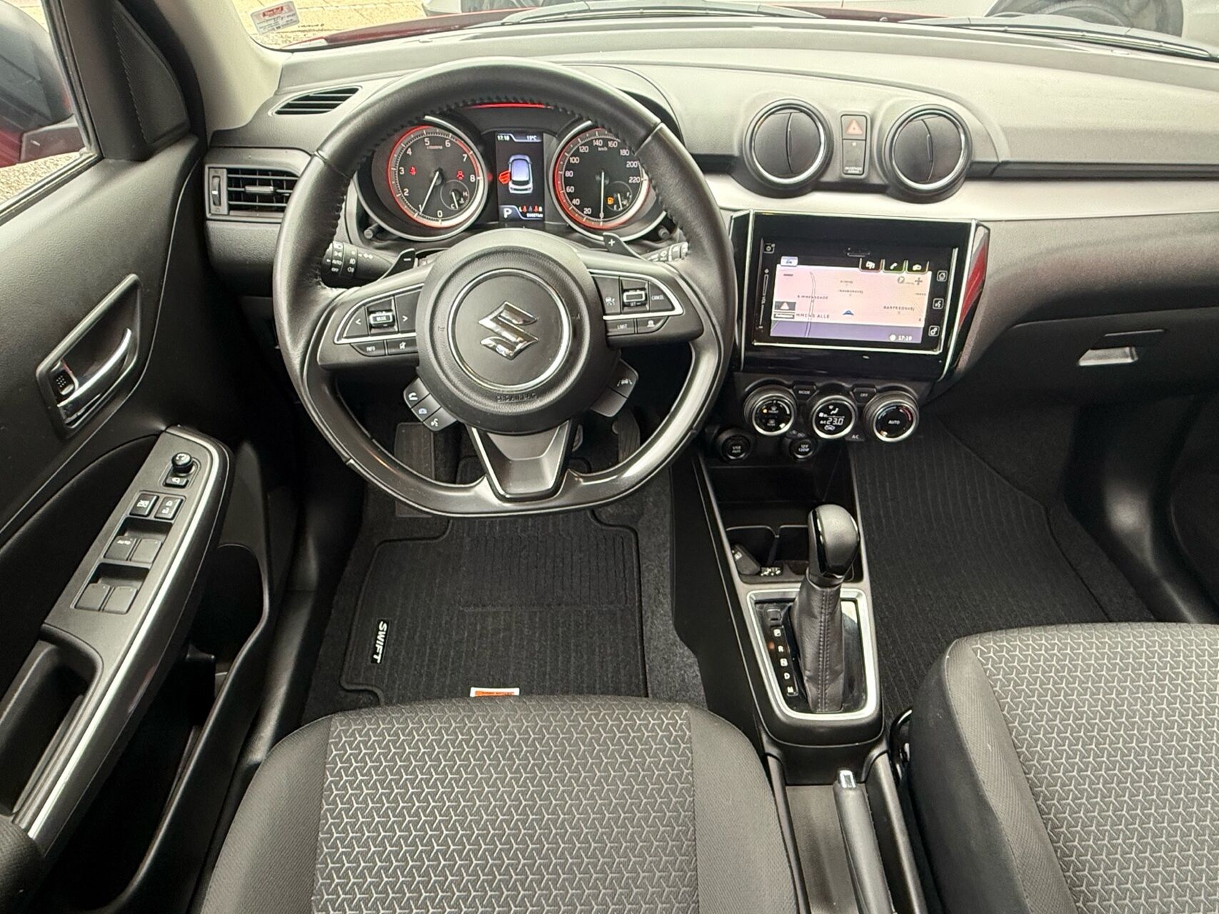 Billede af Suzuki Swift 1,2 Dualjet  Mild hybrid Exclusive AEB CVT 83HK 5d Trinl. Gear