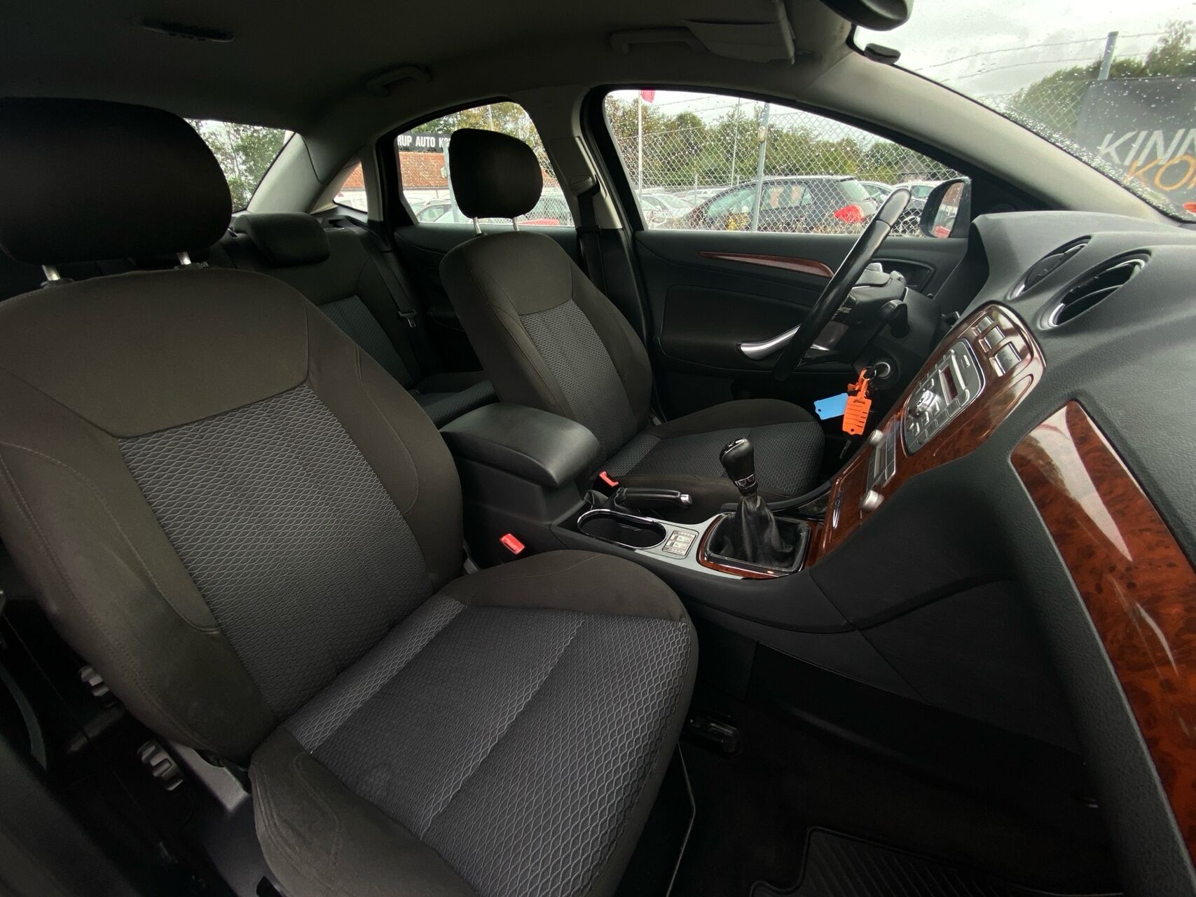 Billede af Ford Mondeo 2,0 Ghia 145HK
