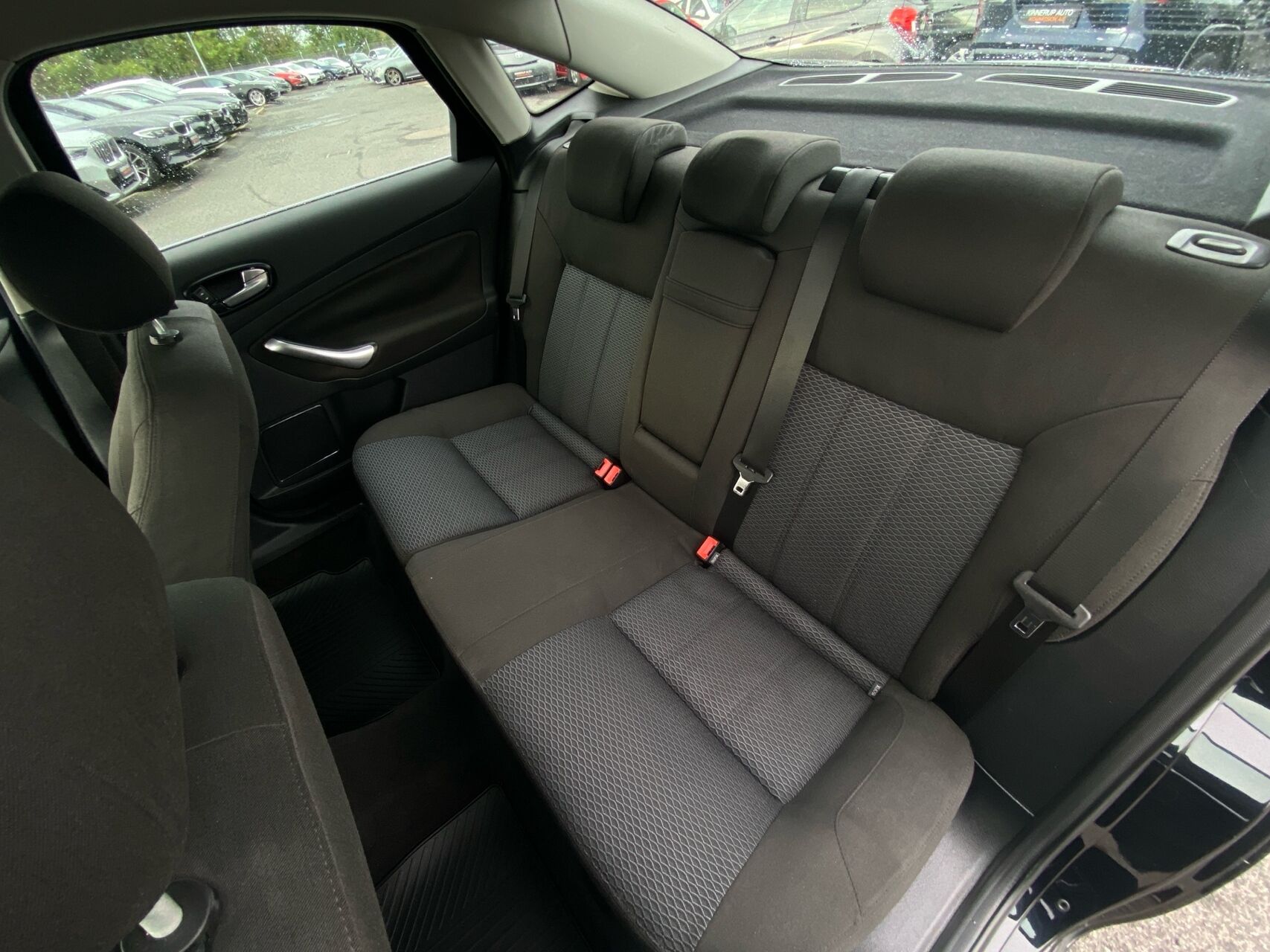 Billede af Ford Mondeo 2,0 Ghia 145HK