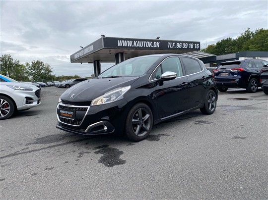 Peugeot 208 1,2 PureTech Selection Sky 82HK 5d