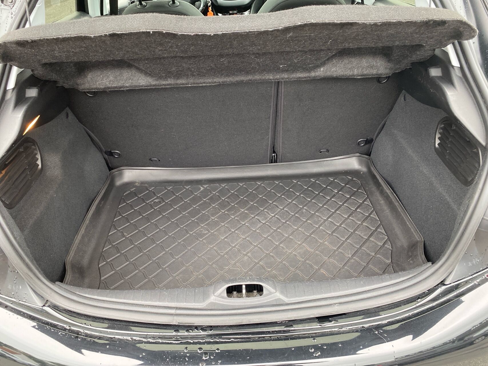 Billede af Peugeot 208 1,2 PureTech Selection Sky 82HK 5d