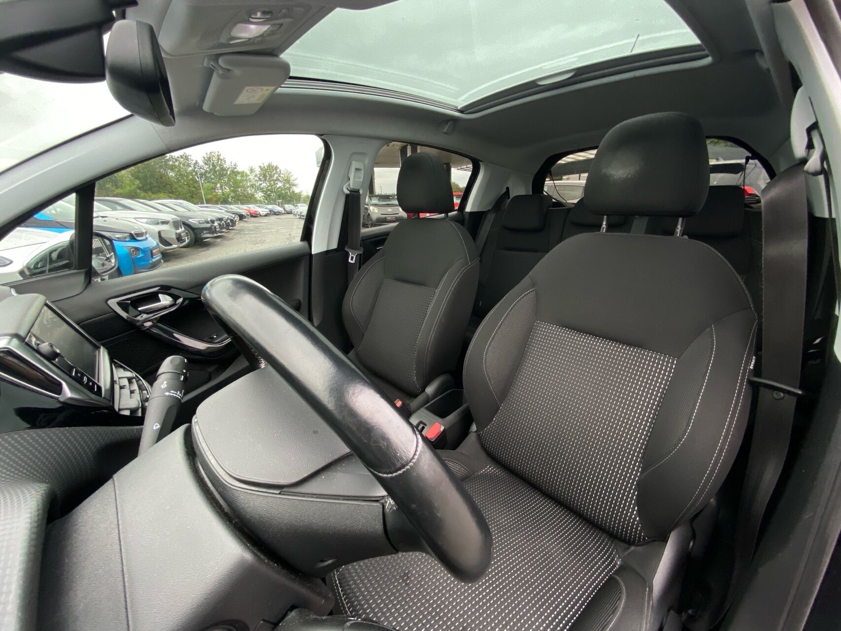 Billede af Peugeot 208 1,2 PureTech Selection Sky 82HK 5d