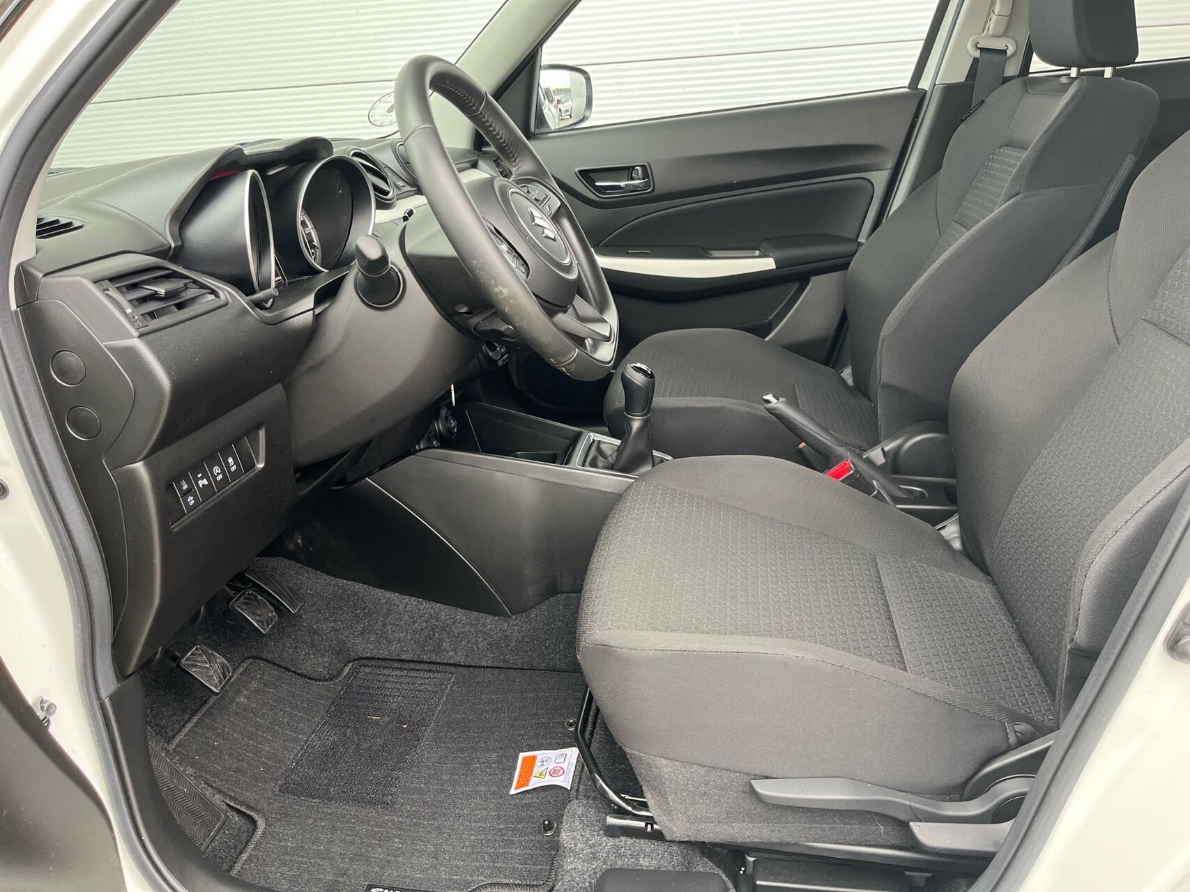 Billede af Suzuki Swift 1,2 Dualjet  Mild hybrid Action AEB 83HK 5d