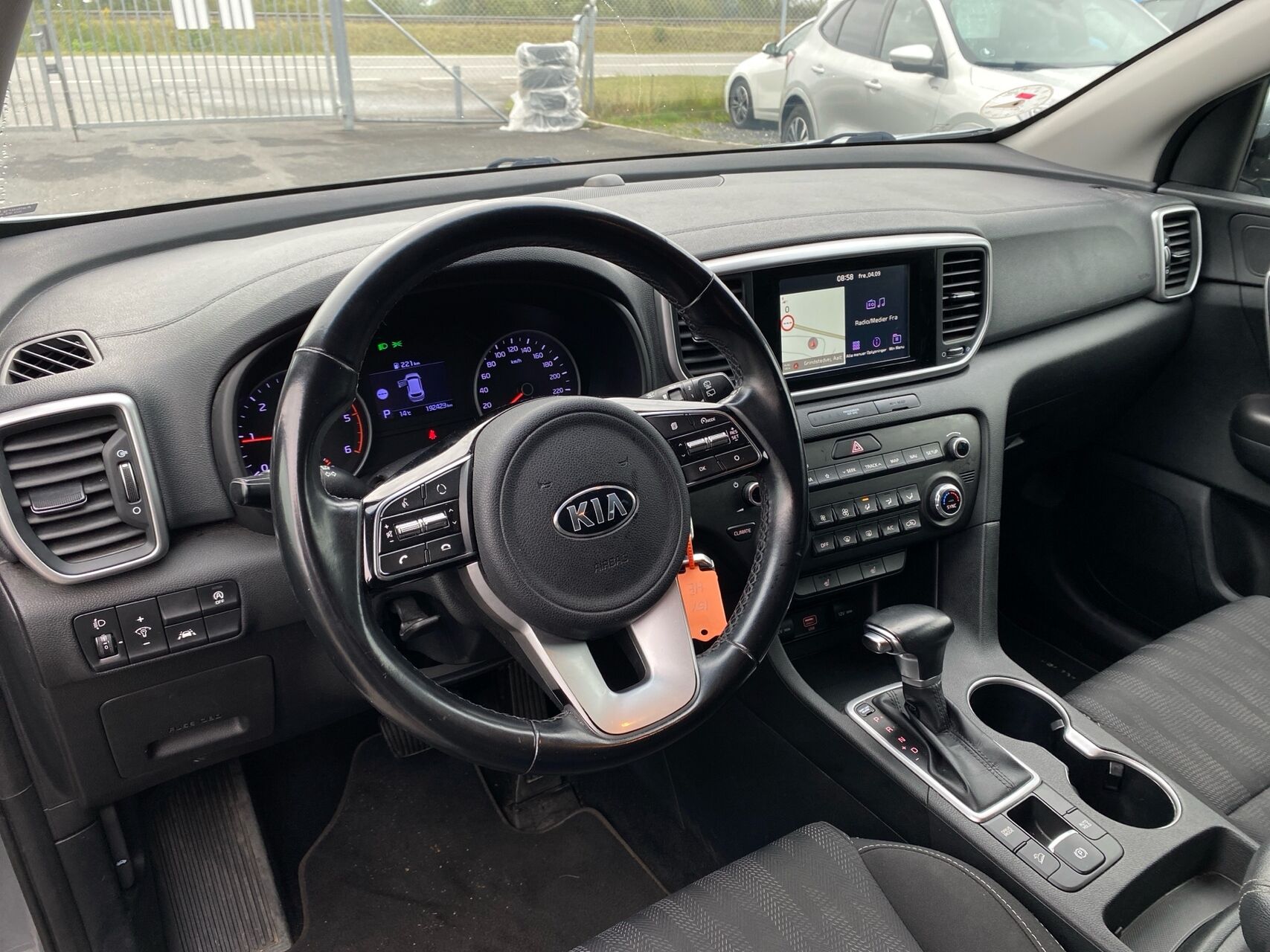 Billede af Kia Sportage 1,6 CRDI  Mild hybrid Vision DCT 136HK 5d 7g Aut.