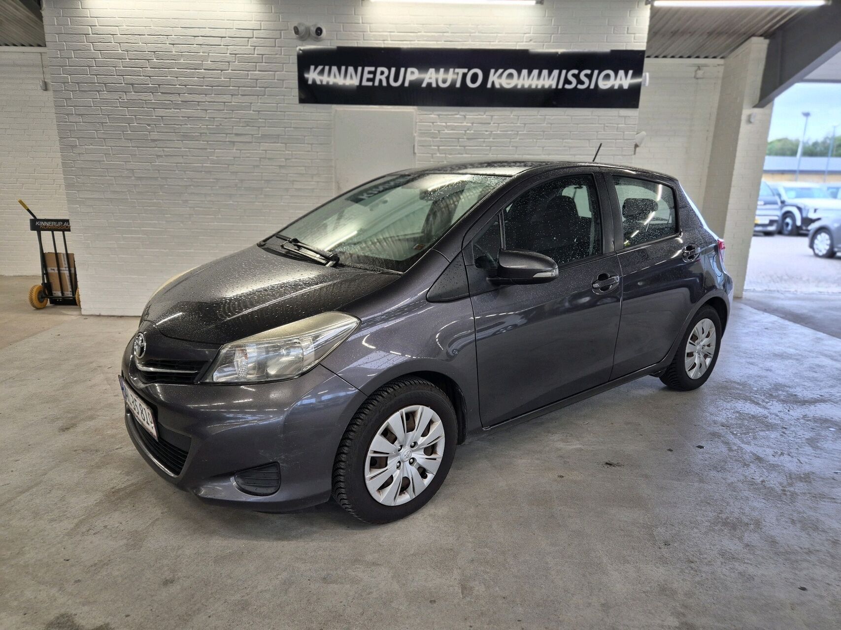 Billede af Toyota Yaris 1,0 VVT-I T2 Touch Air 69HK 5d