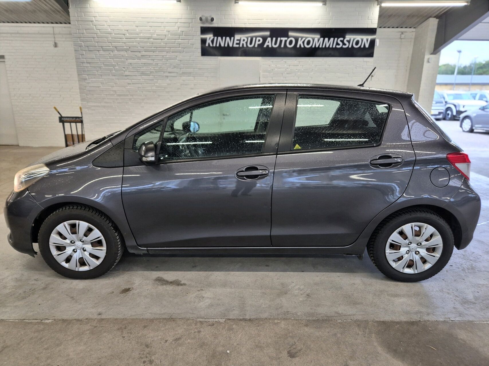 Billede af Toyota Yaris 1,0 VVT-I T2 Touch Air 69HK 5d