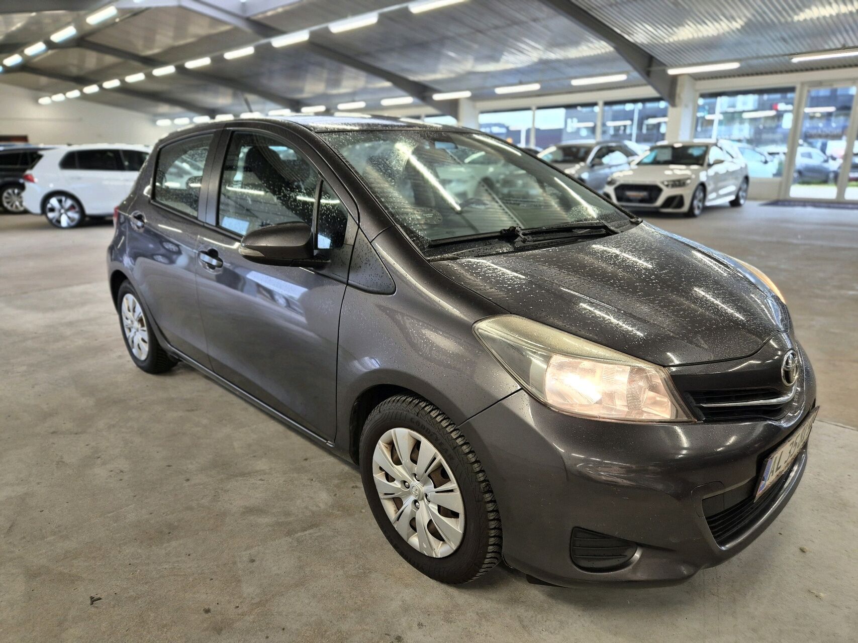Billede af Toyota Yaris 1,0 VVT-I T2 Touch Air 69HK 5d