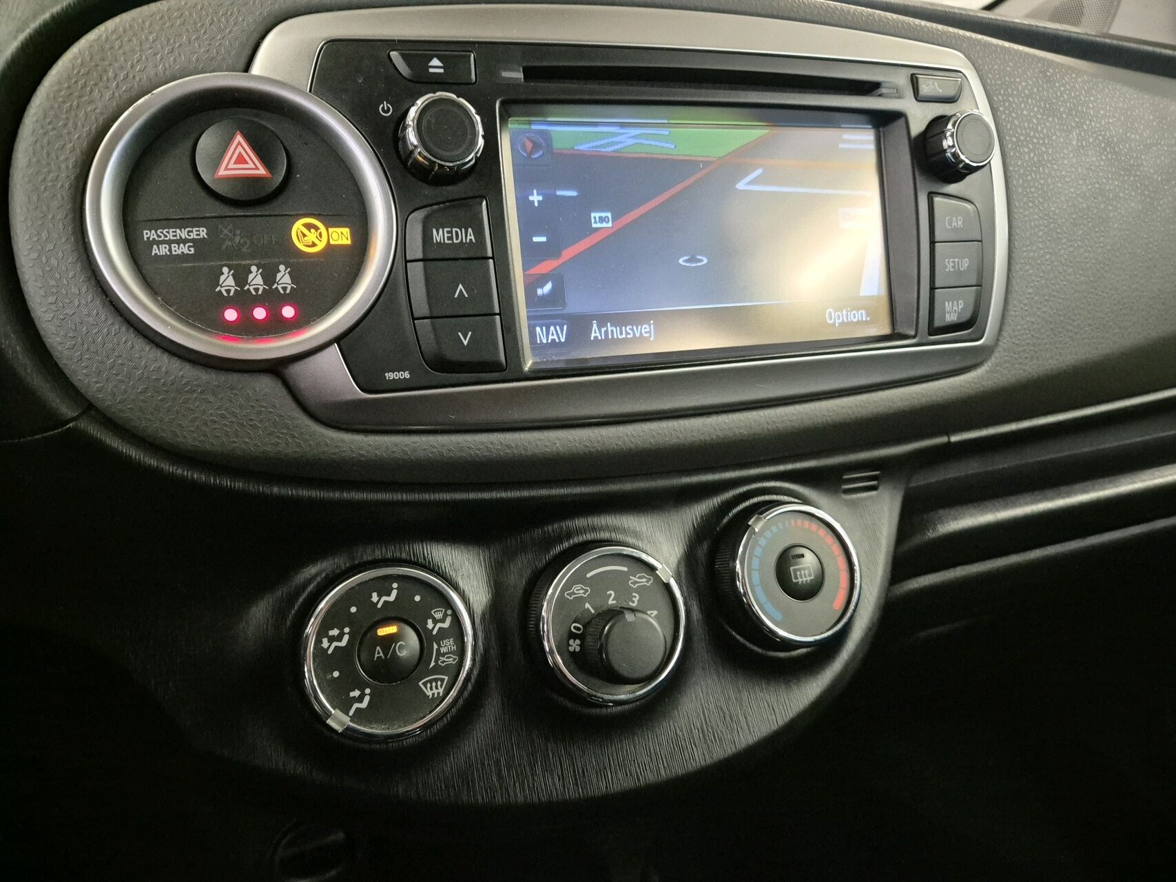 Billede af Toyota Yaris 1,0 VVT-I T2 Touch Air 69HK 5d