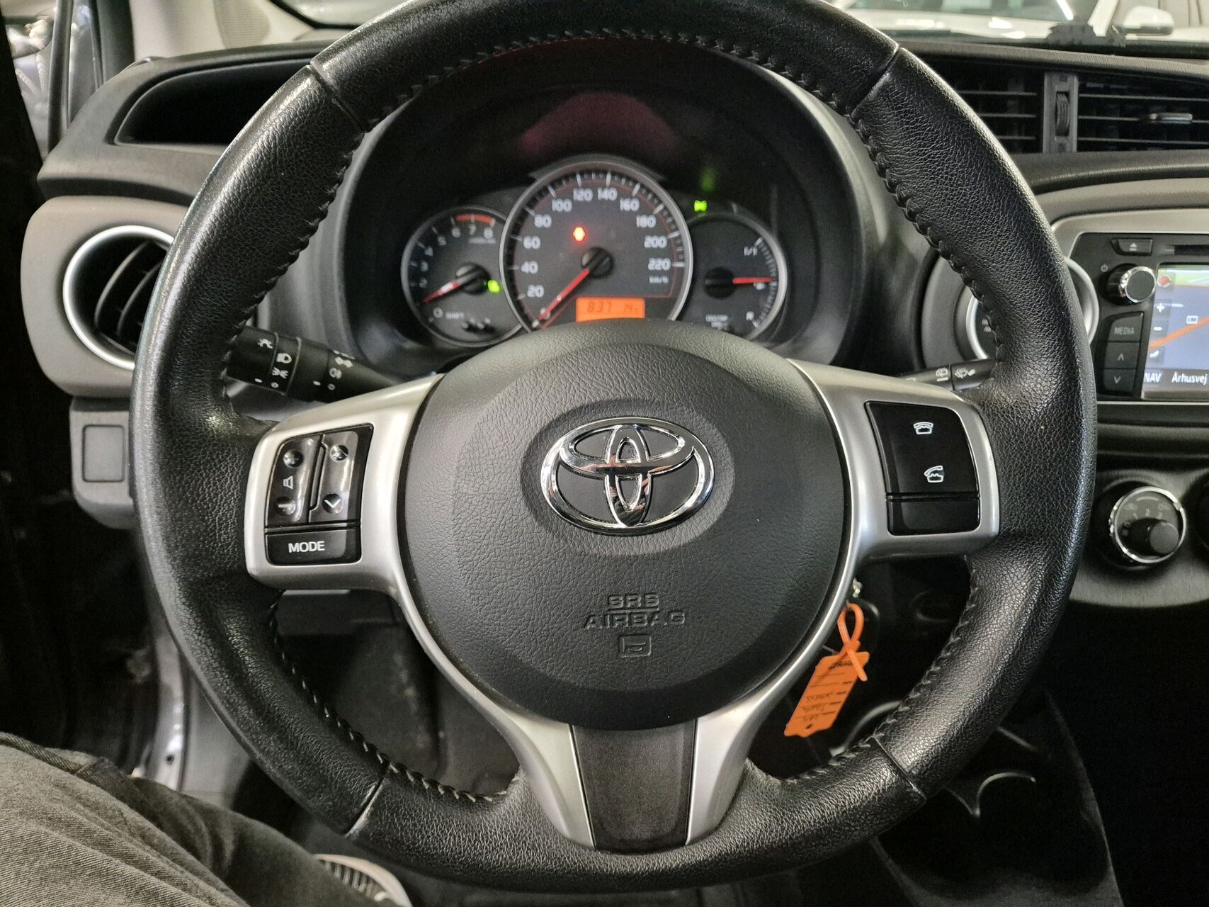 Billede af Toyota Yaris 1,0 VVT-I T2 Touch Air 69HK 5d