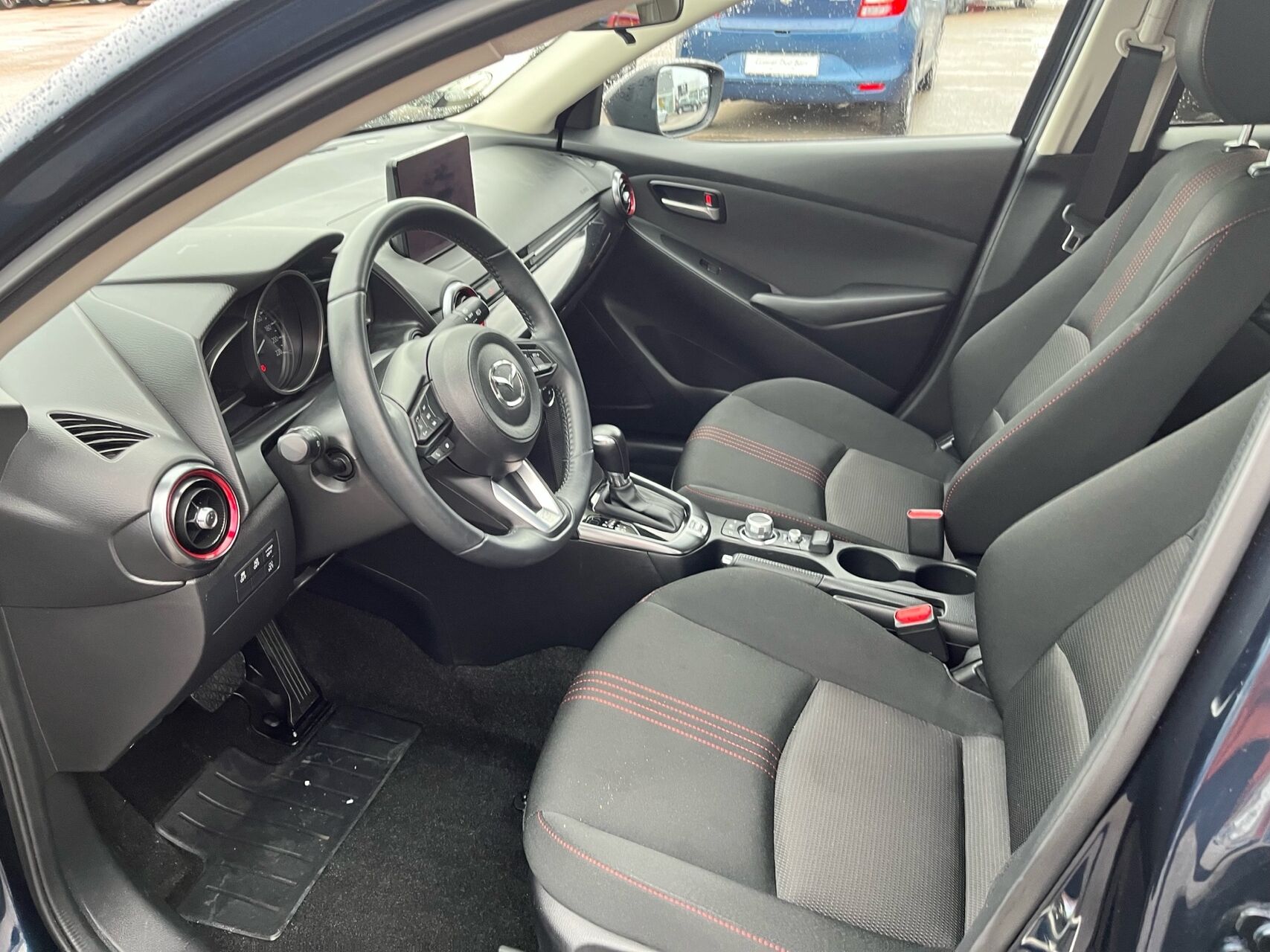 Billede af Mazda 2 1,5 Skyactiv-G Homura 90HK 5d 6g Aut.