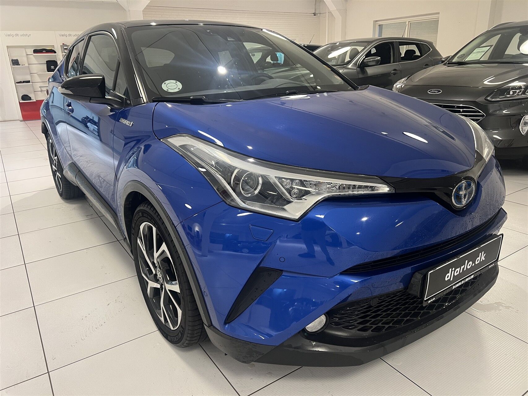 Billede af Toyota C-HR 1,8 Hybrid C-ULT Smart Multidrive S 122HK 5d Aut.