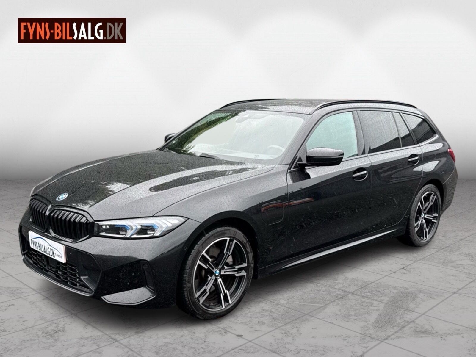 Billede af BMW 330e Touring 2,0 Plugin-hybrid M-Sport 292HK Stc 8g Aut.