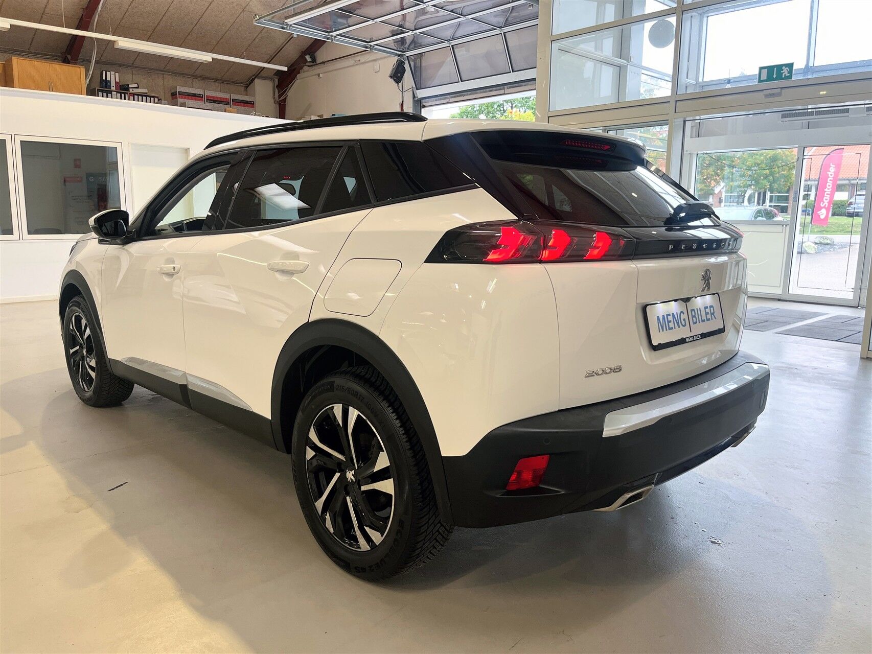 Billede af Peugeot 2008 1,2 PureTech Sportium EAT8 130HK 5d 8g Aut.