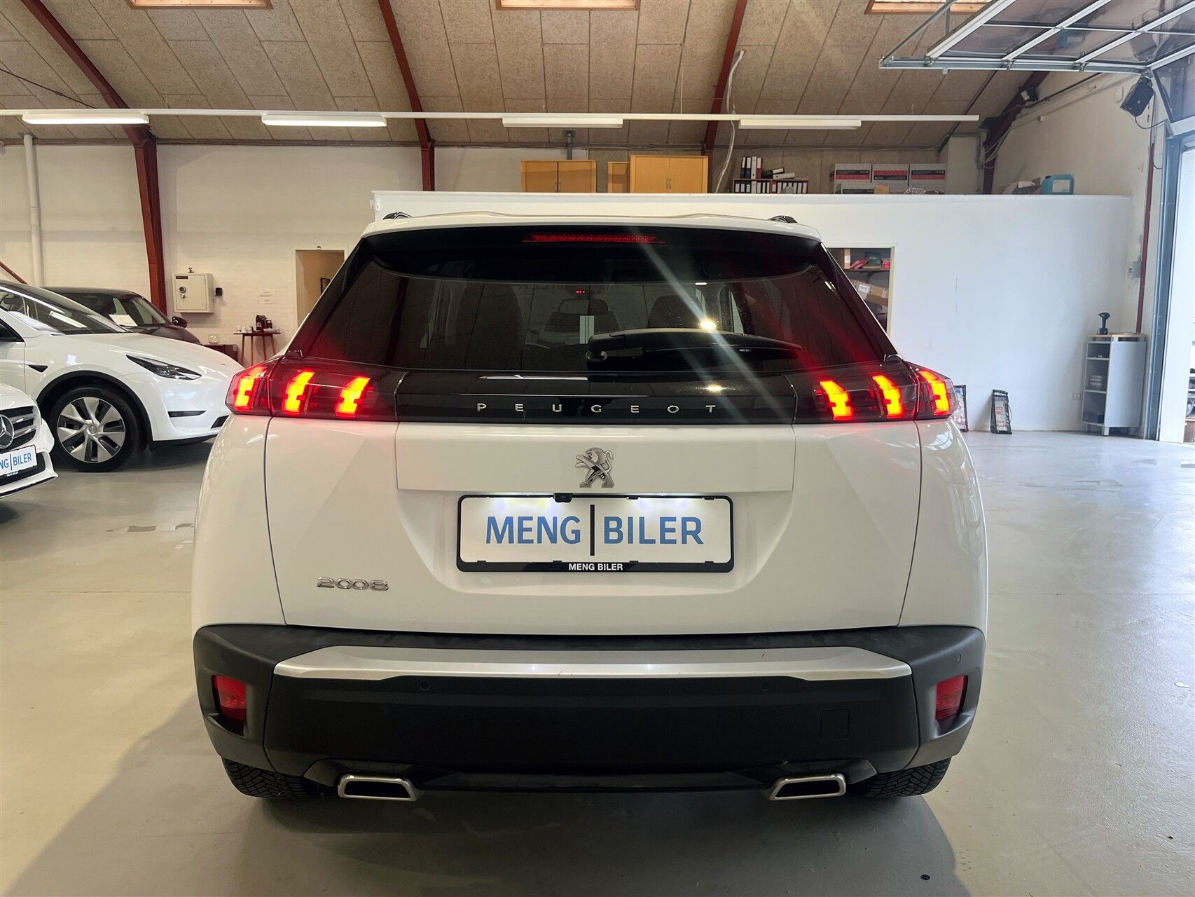 Billede af Peugeot 2008 1,2 PureTech Sportium EAT8 130HK 5d 8g Aut.