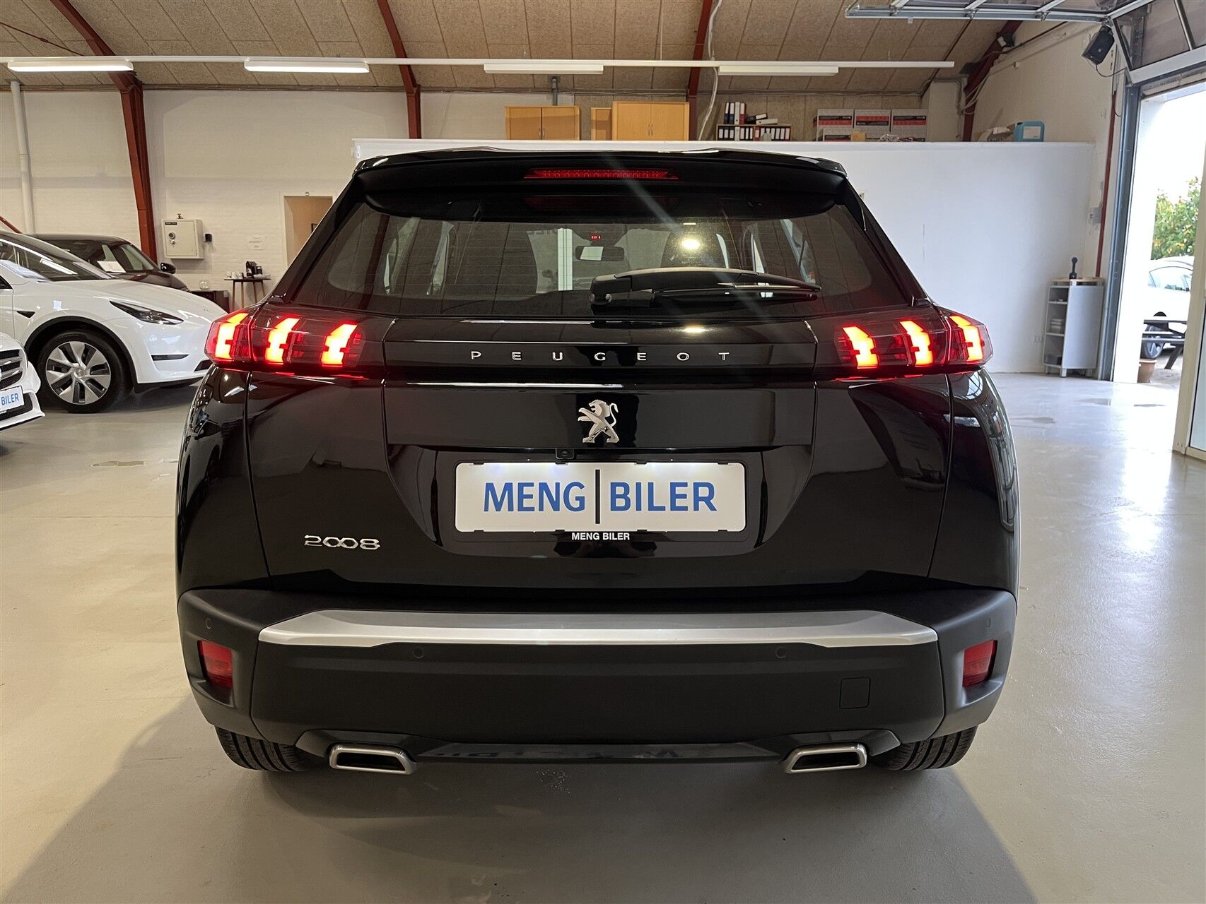 Billede af Peugeot 2008 1,2 PureTech Vision Pack EAT8 130HK 5d 8g Aut.