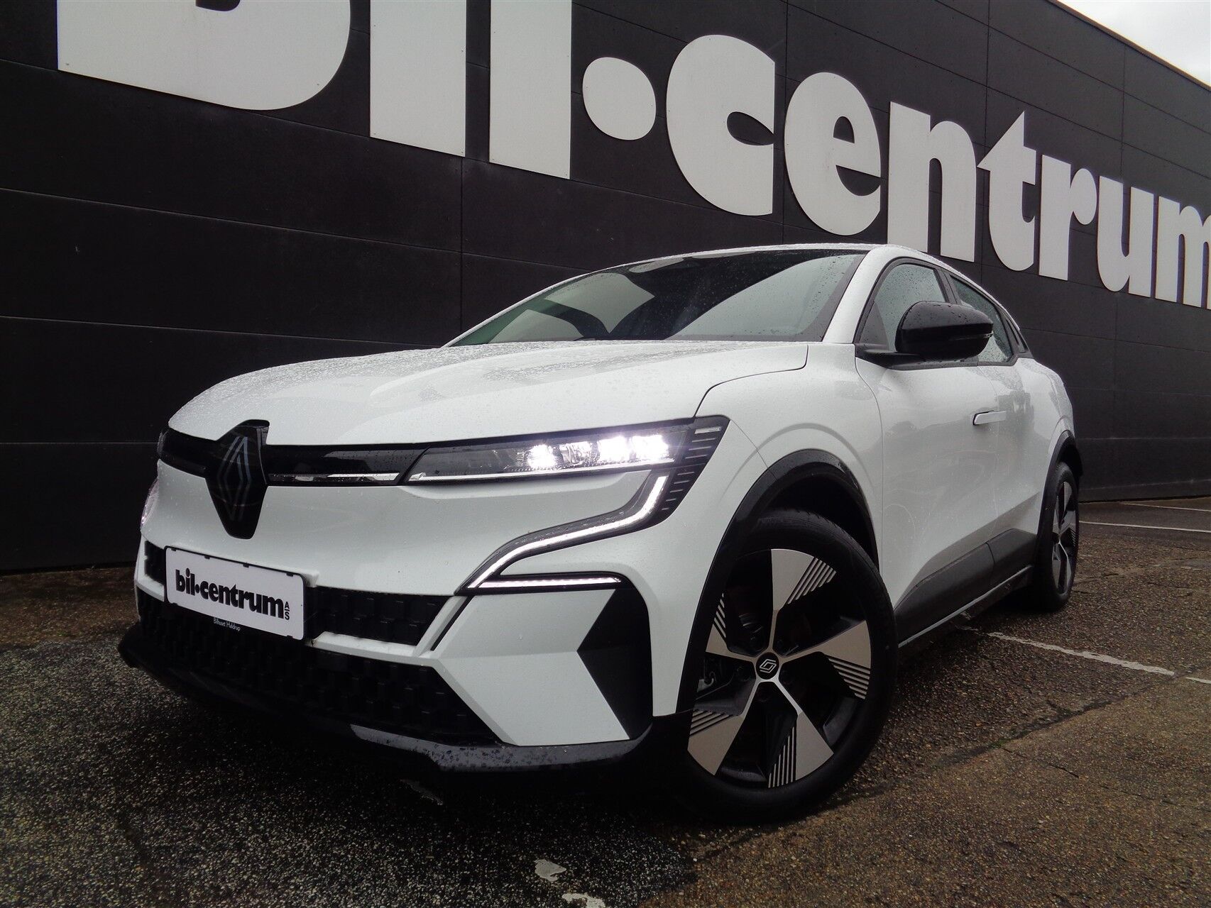 Billede af Renault Mégane E-TECH Equilibre 130HK 5d Aut.