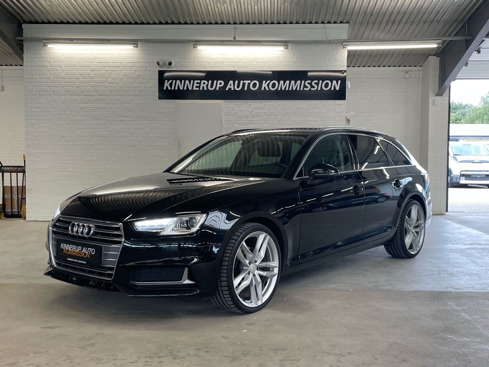 Billede af Audi A4 Avant 2,0 TFSI  Mild hybrid Sport Prestige Tour S Tronic 190HK Stc 7g Aut.