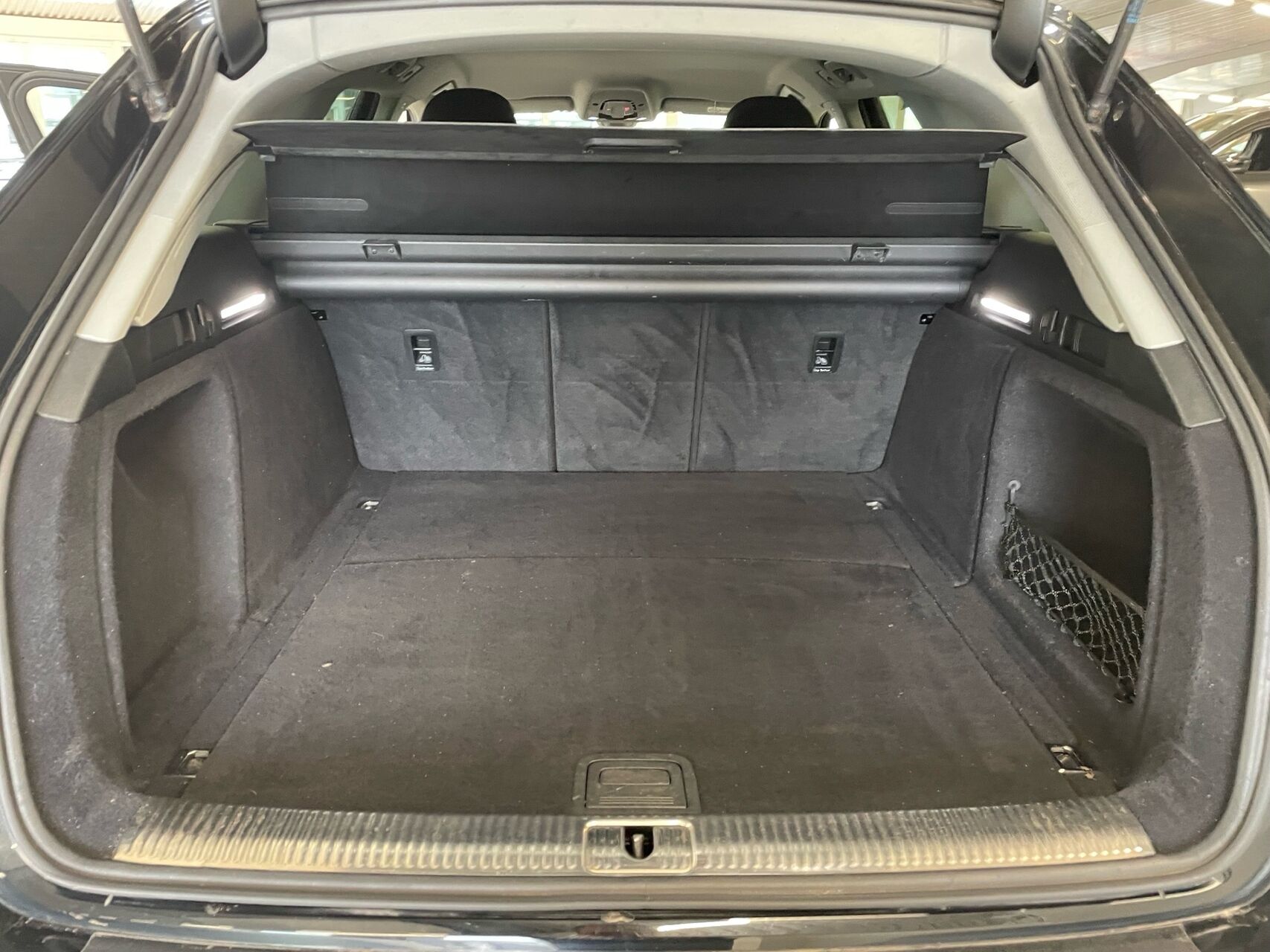 Billede af Audi A4 Avant 2,0 TFSI  Mild hybrid Sport Prestige Tour S Tronic 190HK Stc 7g Aut.
