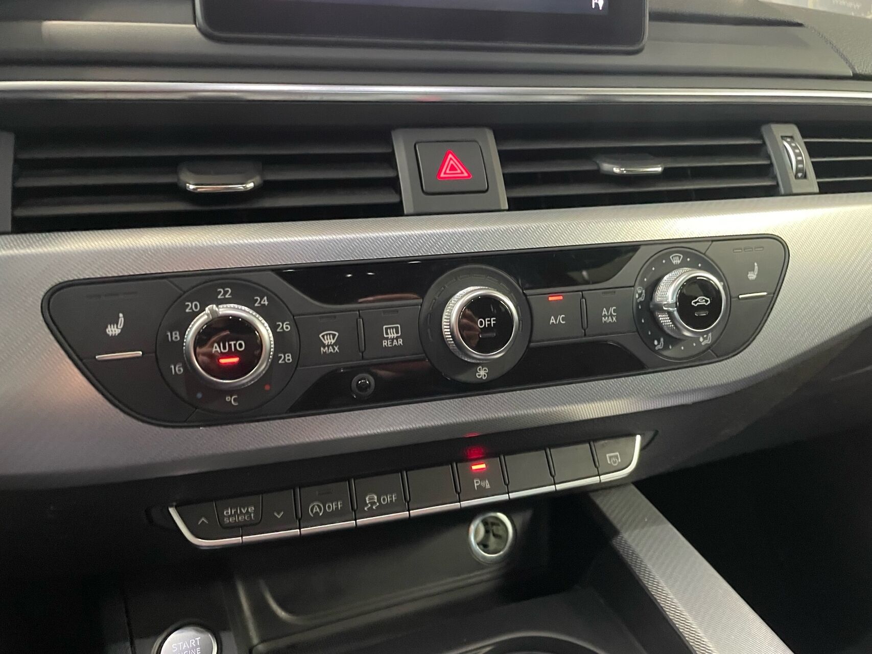 Billede af Audi A4 Avant 2,0 TFSI  Mild hybrid Sport Prestige Tour S Tronic 190HK Stc 7g Aut.