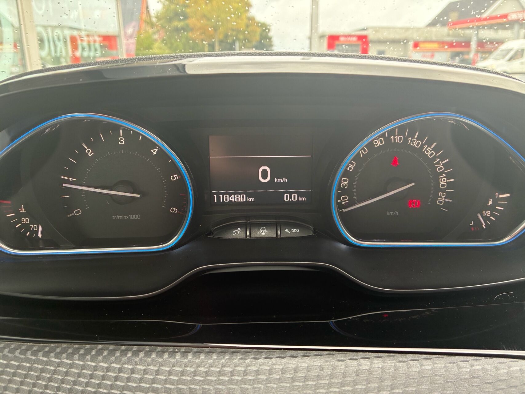 Billede af Peugeot 2008 1,5 BlueHDi Prestige 100HK 5d