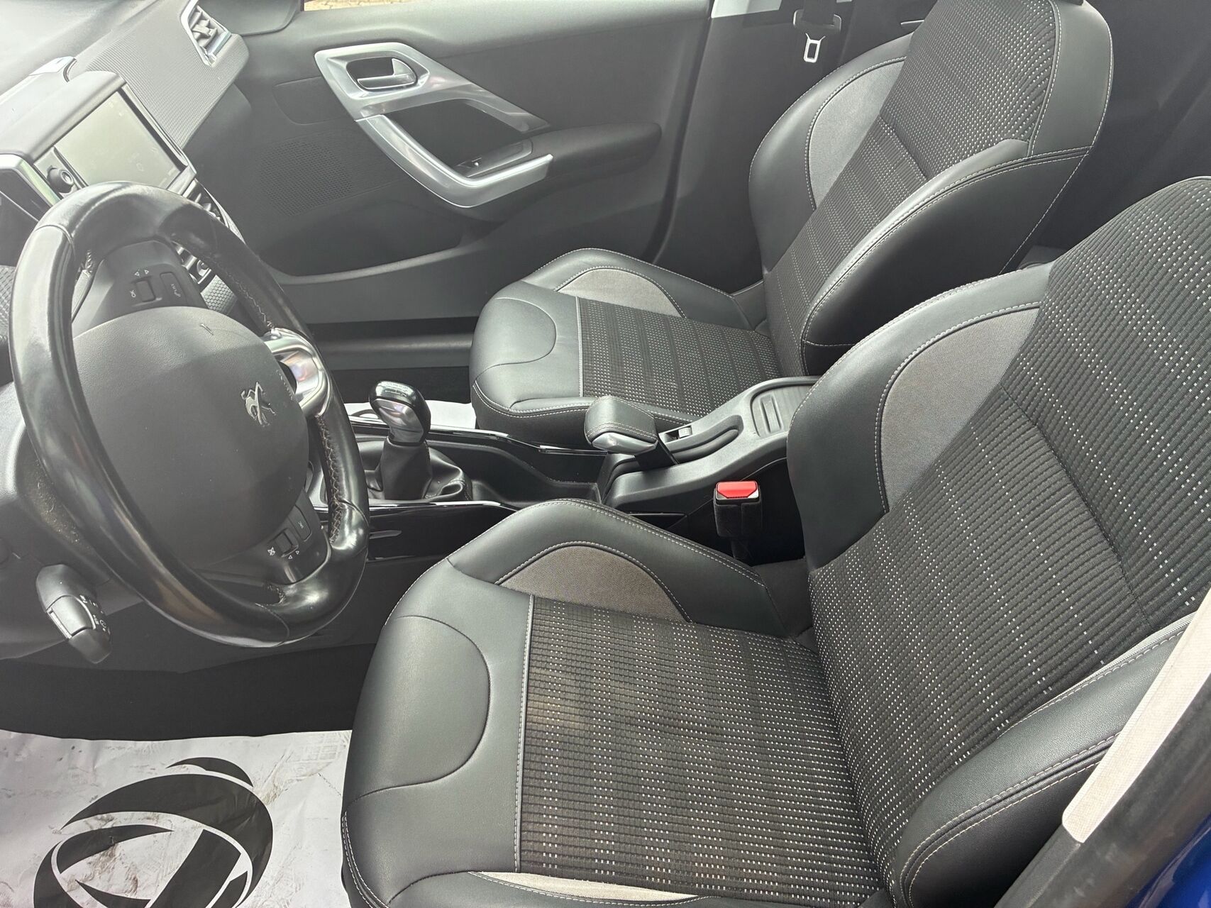 Billede af Peugeot 2008 1,5 BlueHDi Prestige 100HK 5d