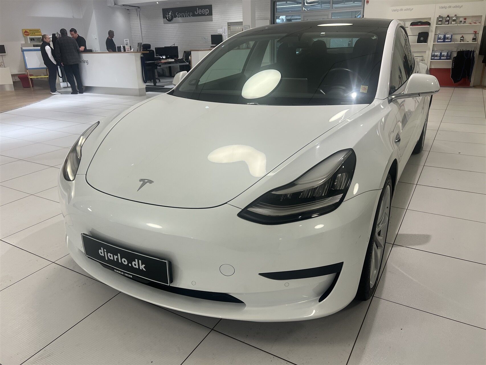 Billede af Tesla Model 3 EL Standard Range Plus 325HK Aut.