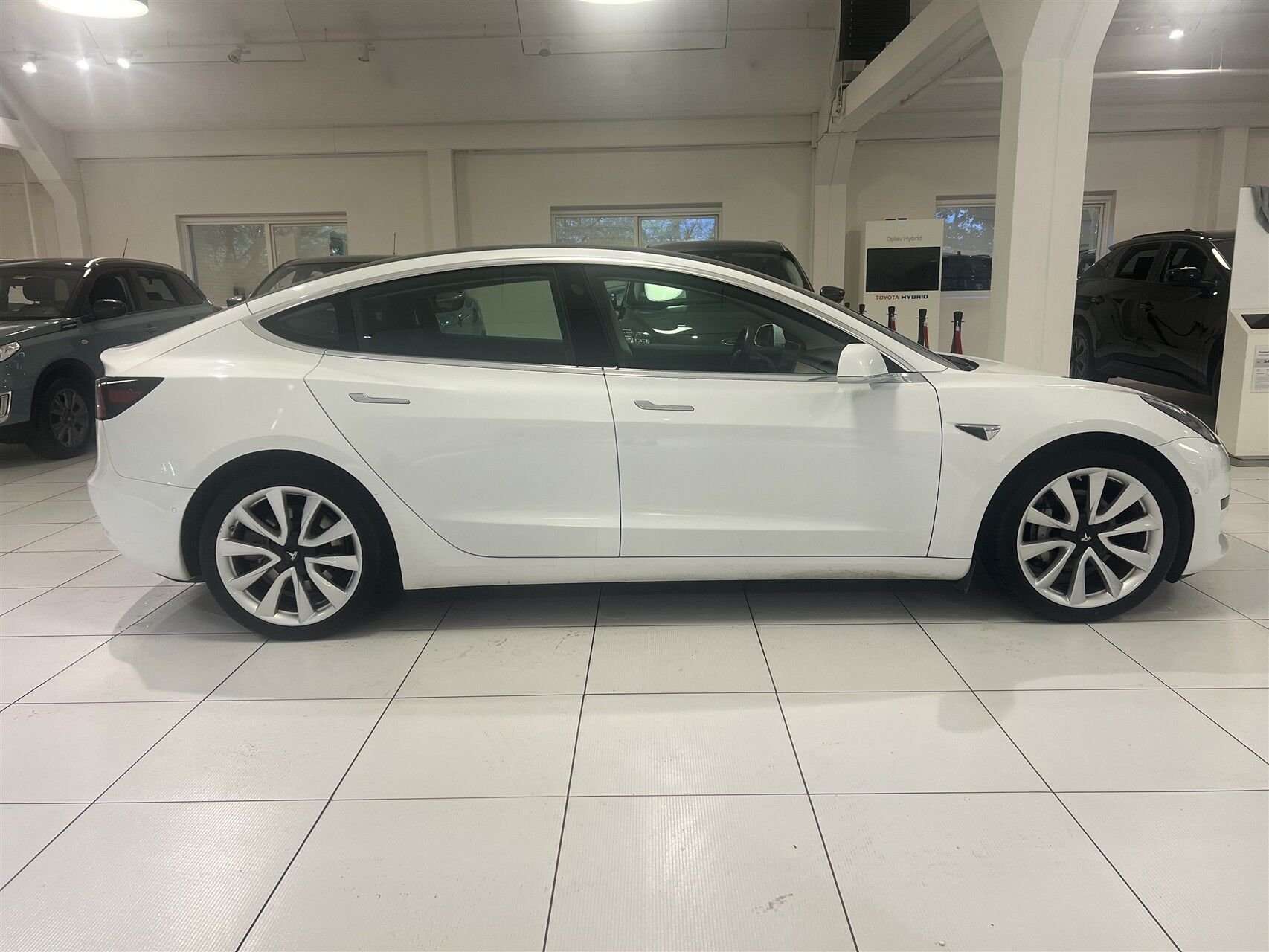 Billede af Tesla Model 3 EL Standard Range Plus 325HK Aut.