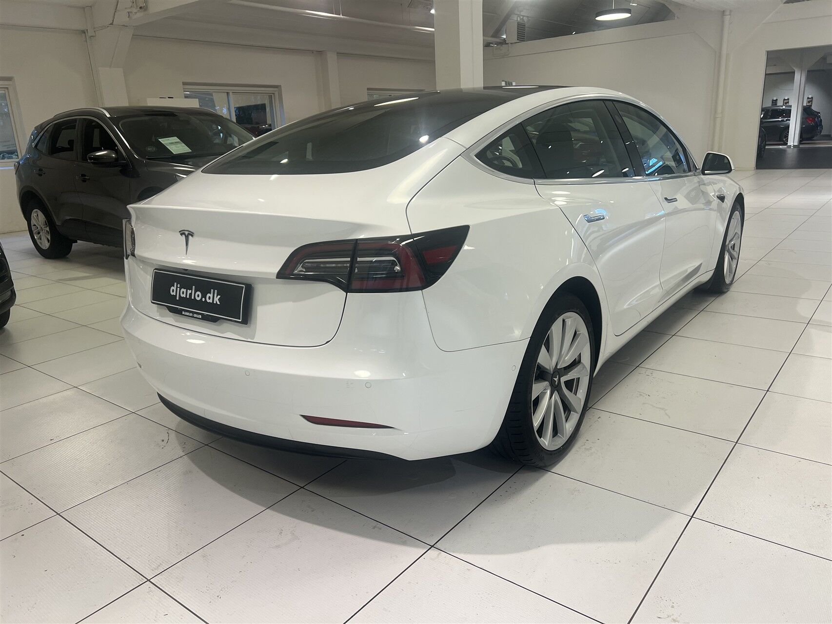 Billede af Tesla Model 3 EL Standard Range Plus 325HK Aut.