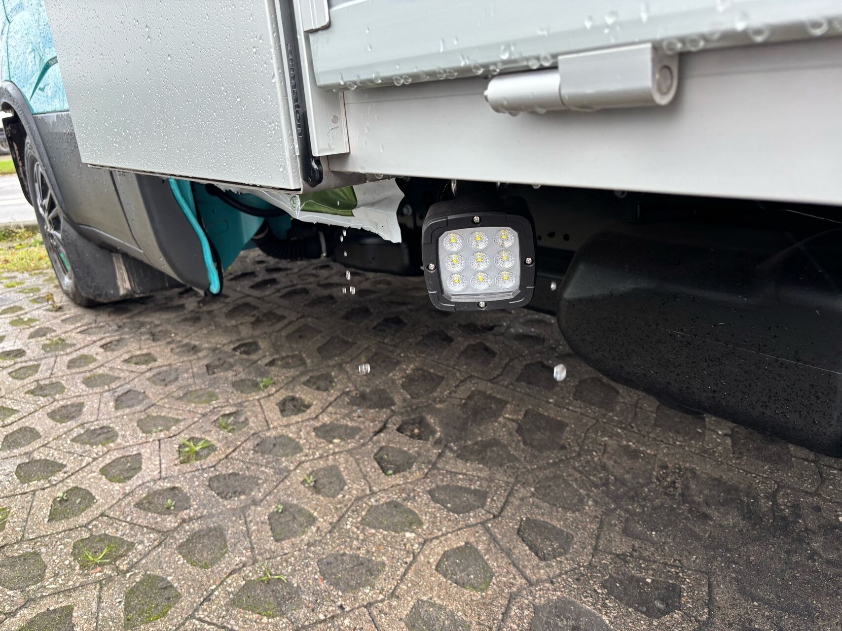 Billede af Iveco Daily 35S18 4200mm 3,0 D 180HK Ladv./Chas. 8g Aut.