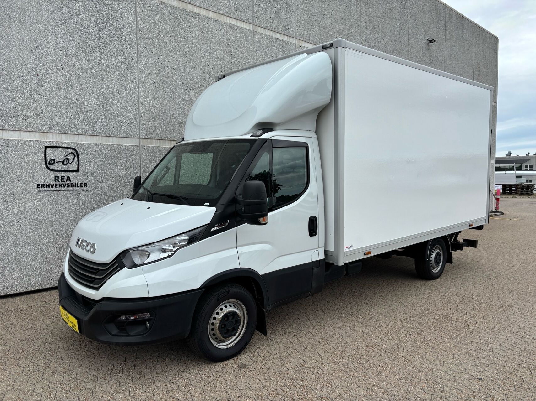 Billede af Iveco Daily 35S18 4200mm 3,0 D 180HK Ladv./Chas. 8g Aut.