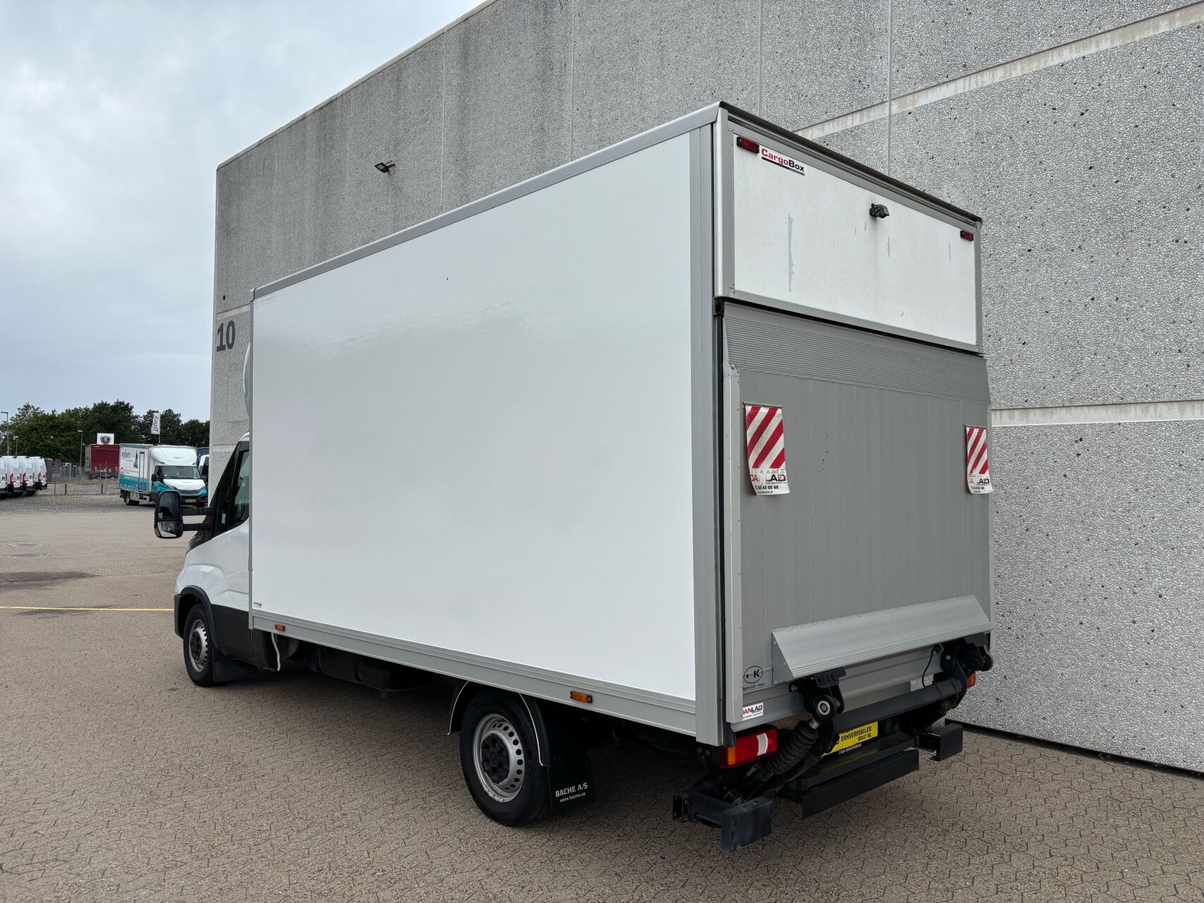 Billede af Iveco Daily 35S18 4200mm 3,0 D 180HK Ladv./Chas. 8g Aut.