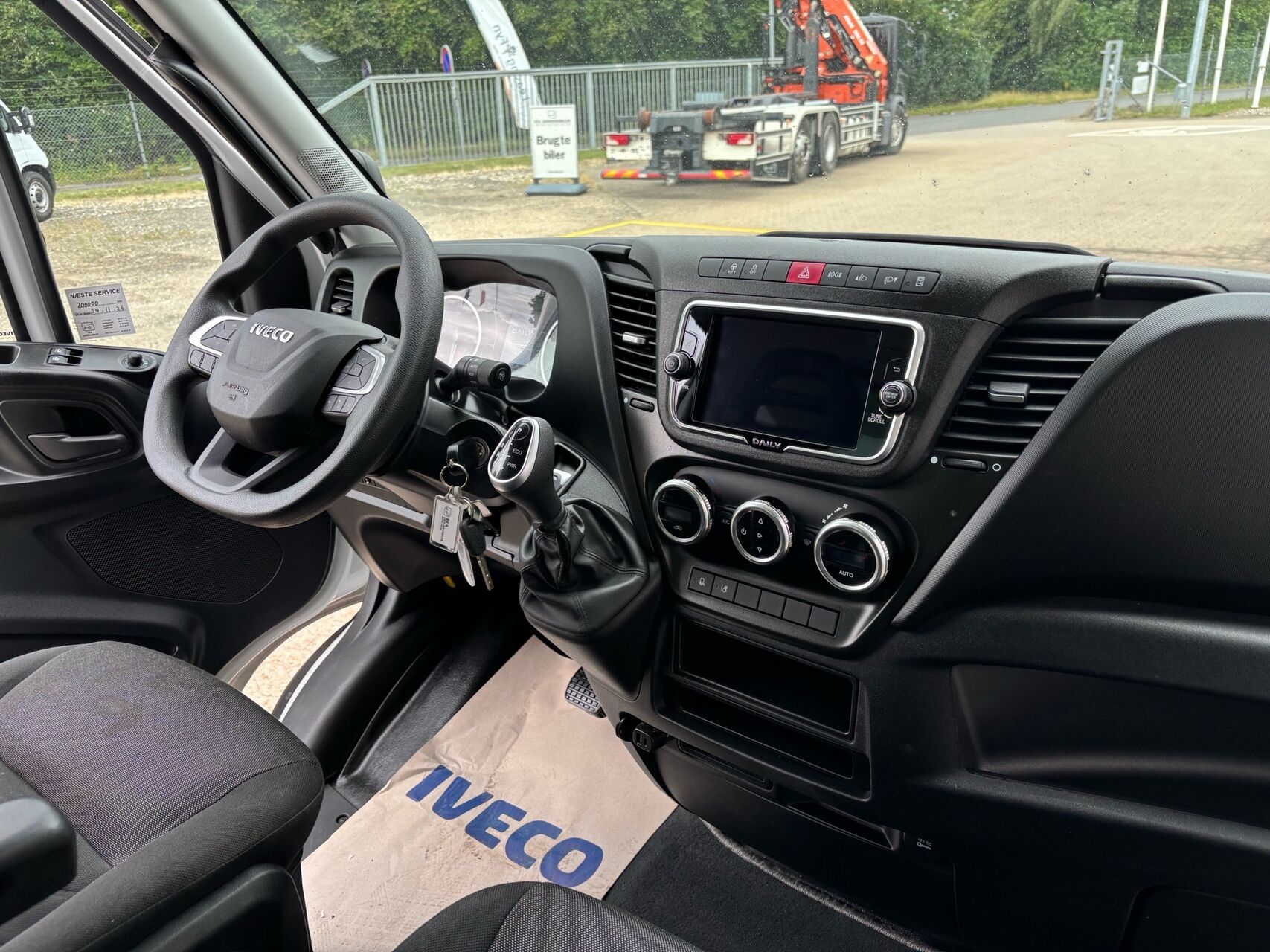 Billede af Iveco Daily 35S18 4200mm 3,0 D 180HK Ladv./Chas. 8g Aut.