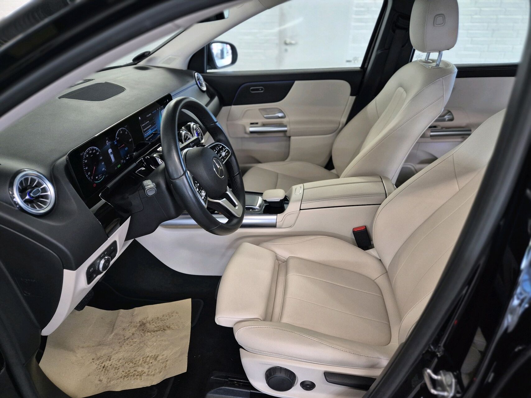 Billede af Mercedes-Benz EQA 350 EL 4Matic 292HK 5d Aut.