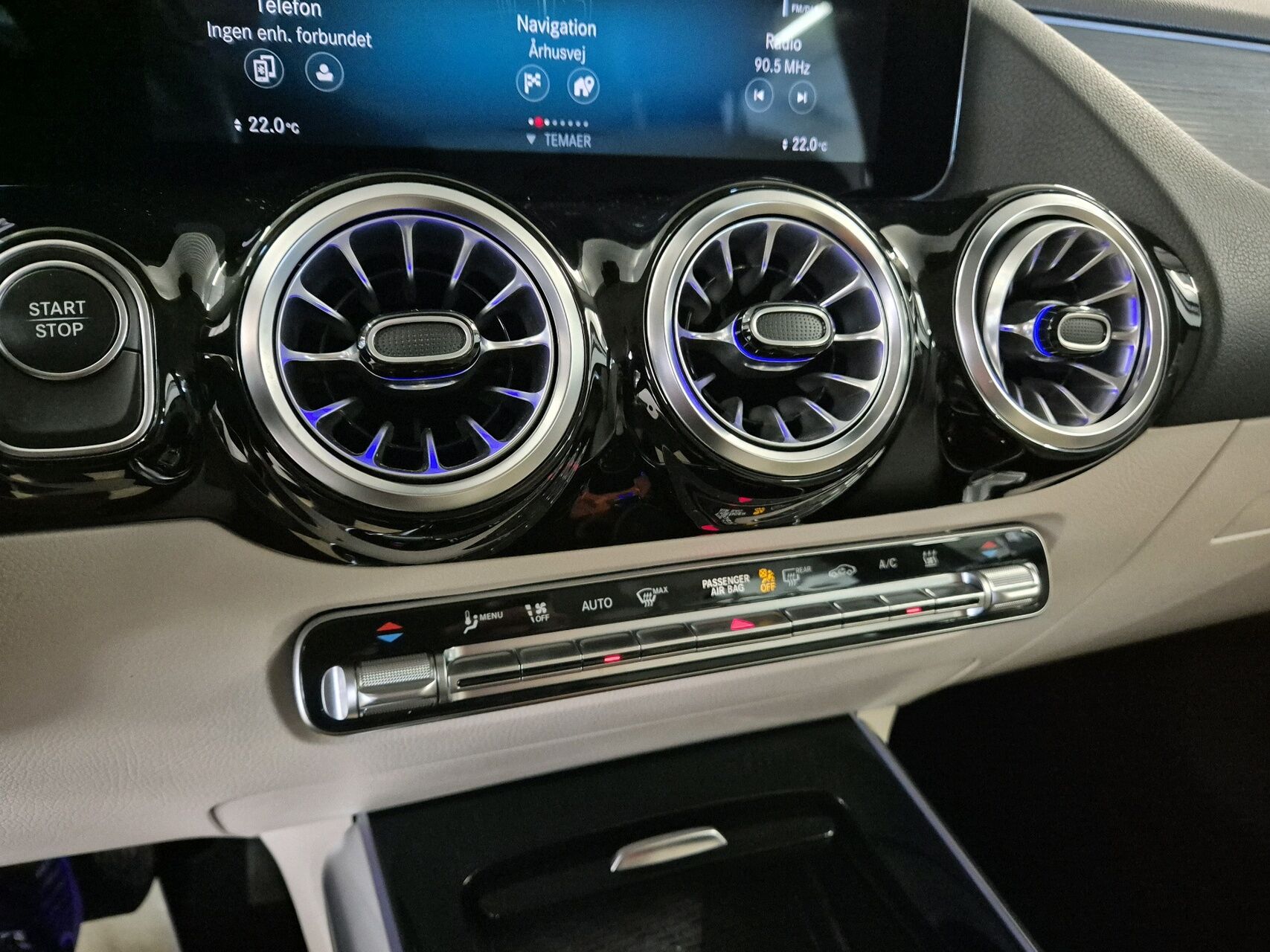 Billede af Mercedes-Benz EQA 350 EL 4Matic 292HK 5d Aut.