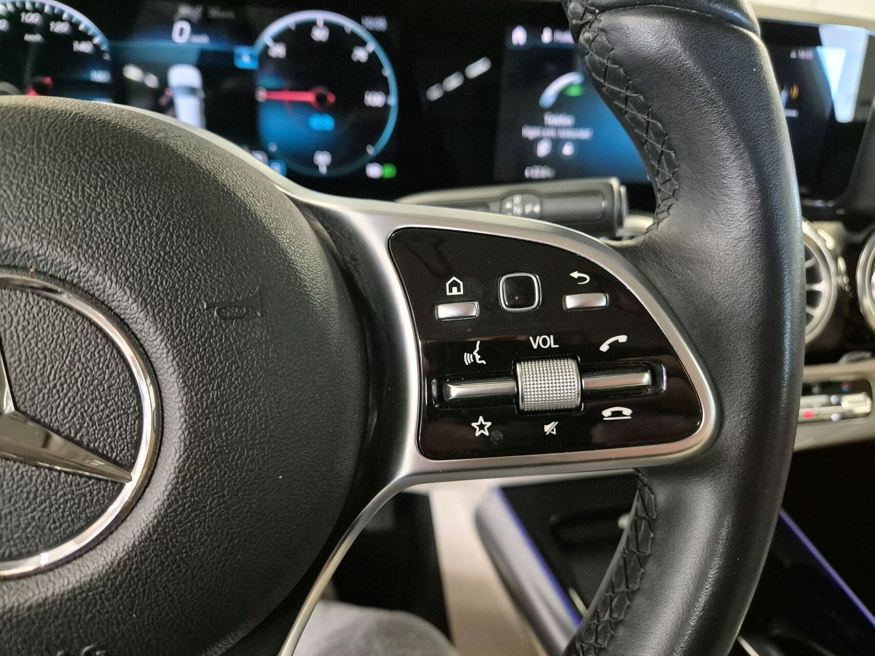 Billede af Mercedes-Benz EQA 350 EL 4Matic 292HK 5d Aut.