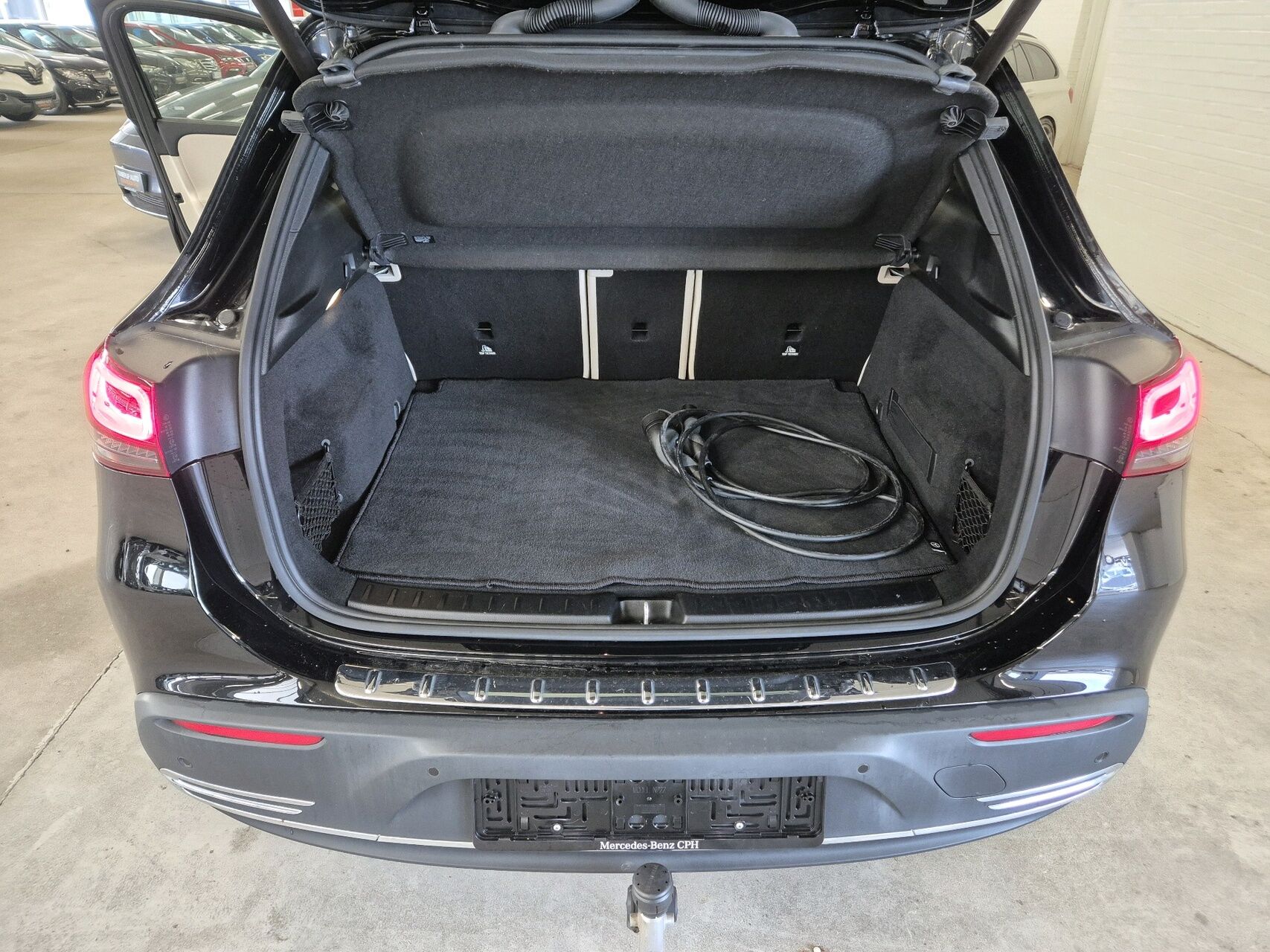Billede af Mercedes-Benz EQA 350 EL 4Matic 292HK 5d Aut.