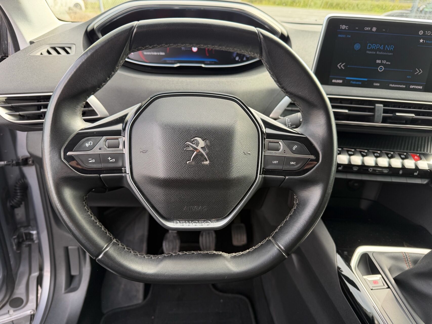 Billede af Peugeot 3008 1,2 PureTech Strike 130HK 5d 6g