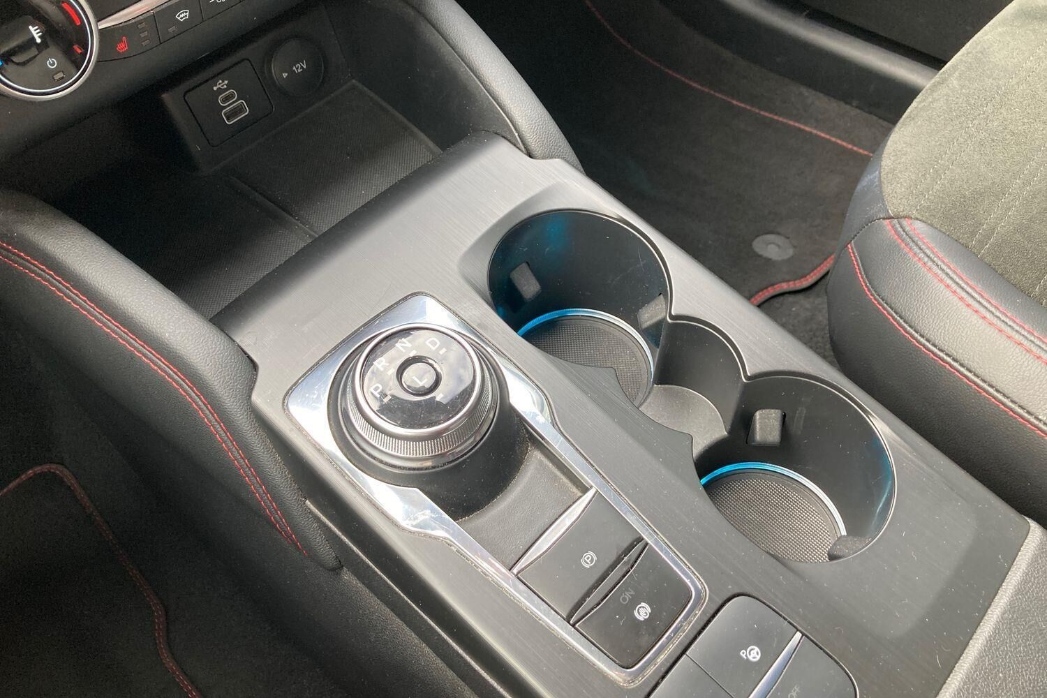 Billede af Ford Kuga 2,5 Plugin-hybrid ST-Line X CVT 225HK 5d Trinl. Gear