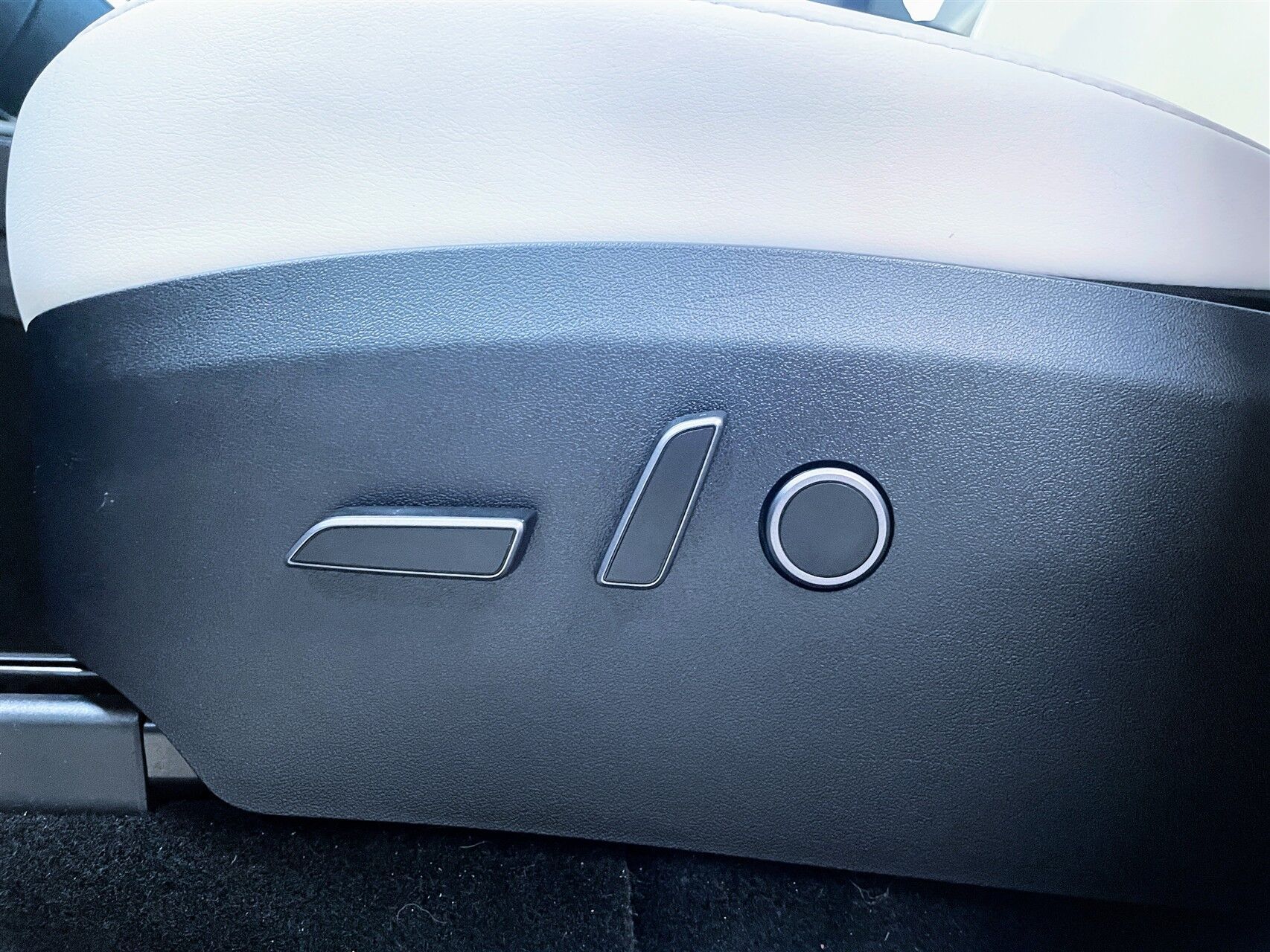 Billede af Tesla Model Y EL RWD 299HK 5d Aut.