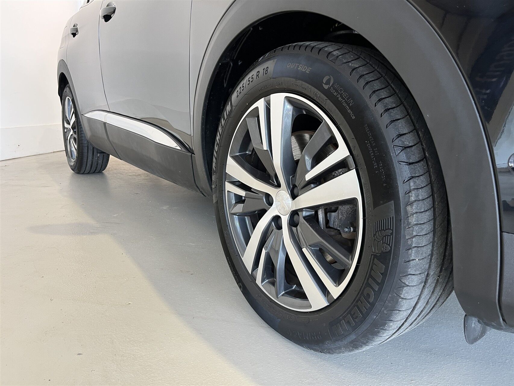Billede af Peugeot 3008 1,6 PureTech  Plugin-hybrid Allure Pack EAT8 225HK 5d 8g Aut.