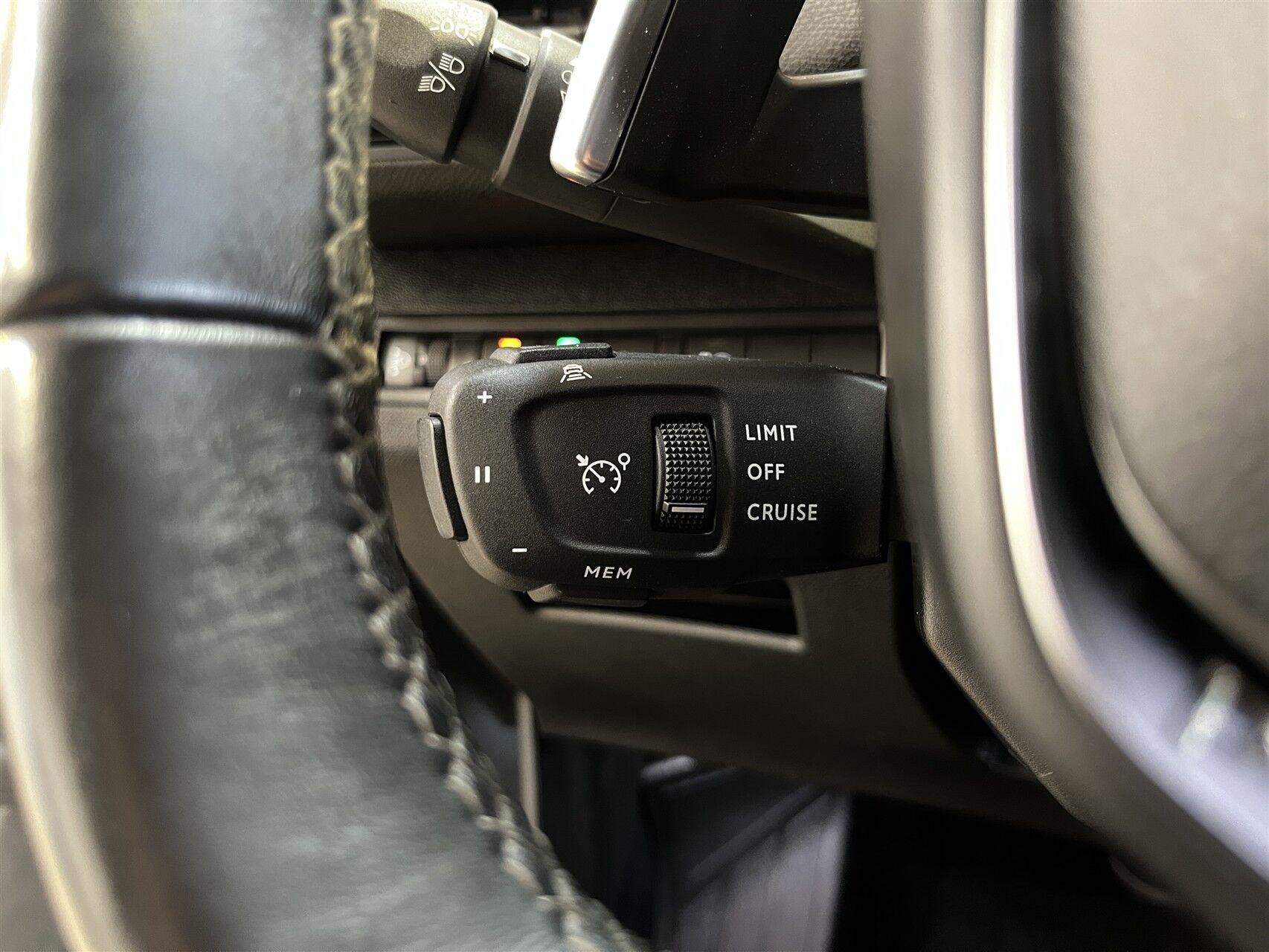 Billede af Peugeot 3008 1,6 PureTech  Plugin-hybrid Allure Pack EAT8 225HK 5d 8g Aut.
