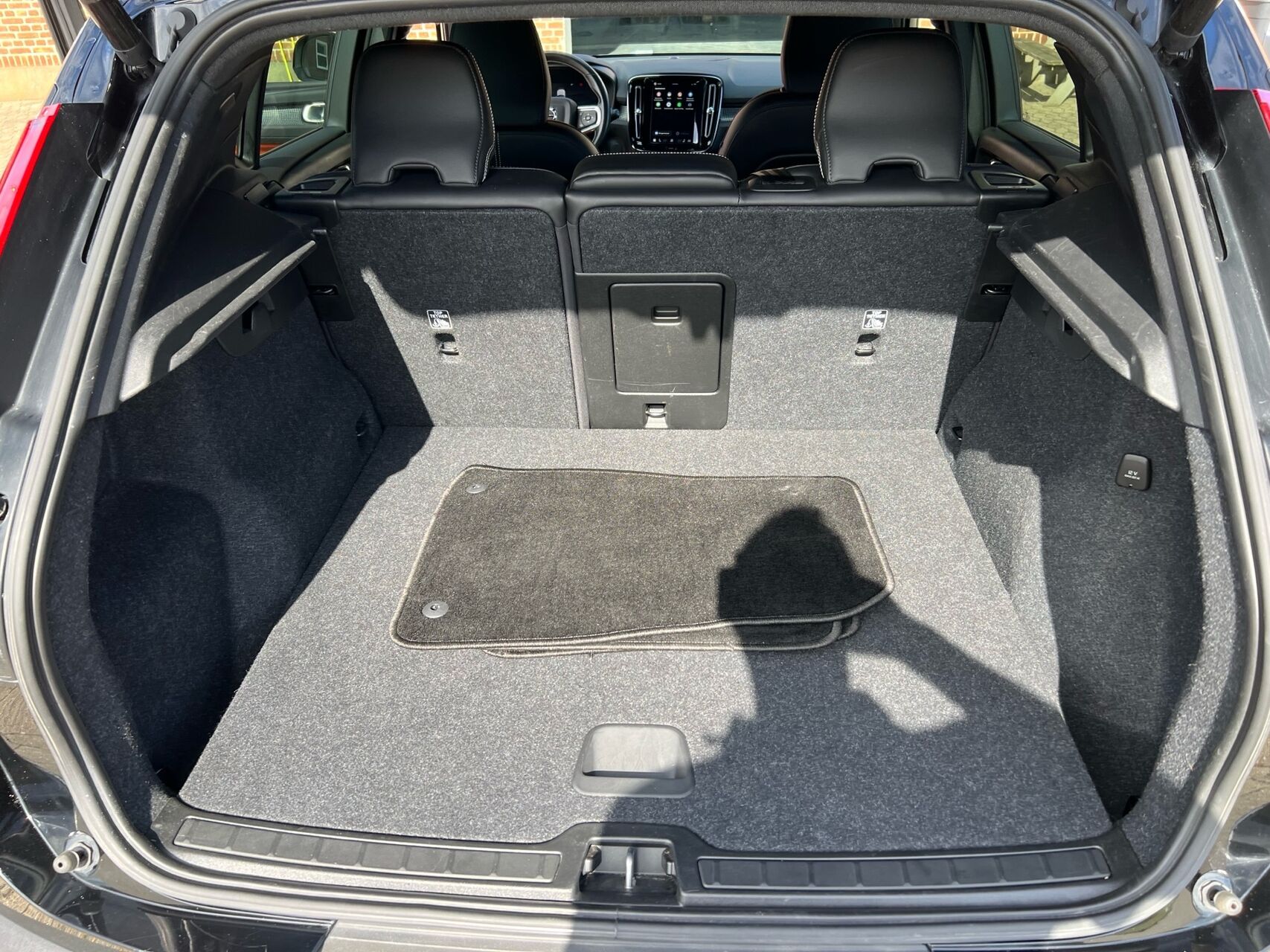 Billede af Volvo XC40 P8 Recharge Twin R-design AWD 408HK 5d Aut.
