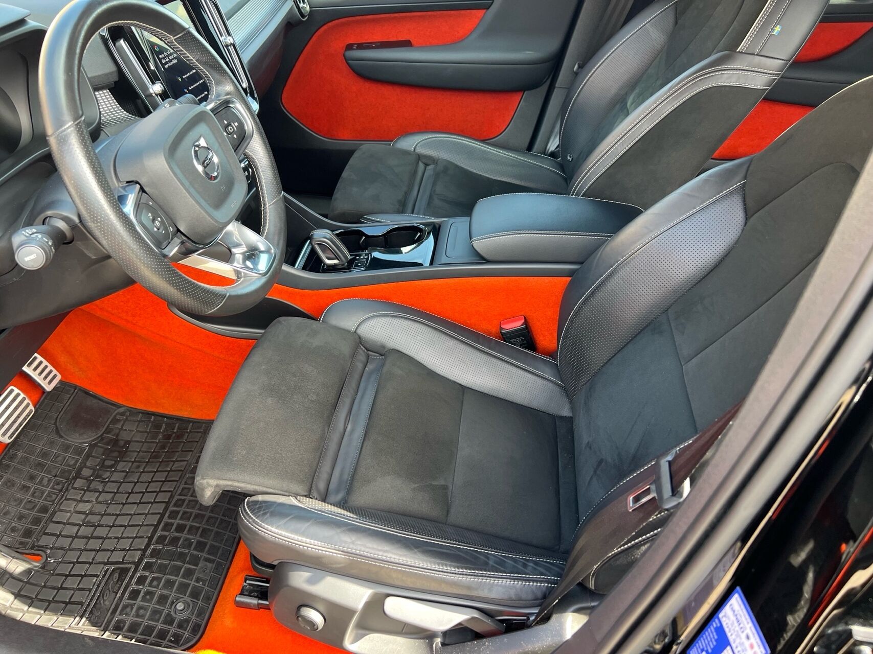 Billede af Volvo XC40 P8 Recharge Twin R-design AWD 408HK 5d Aut.
