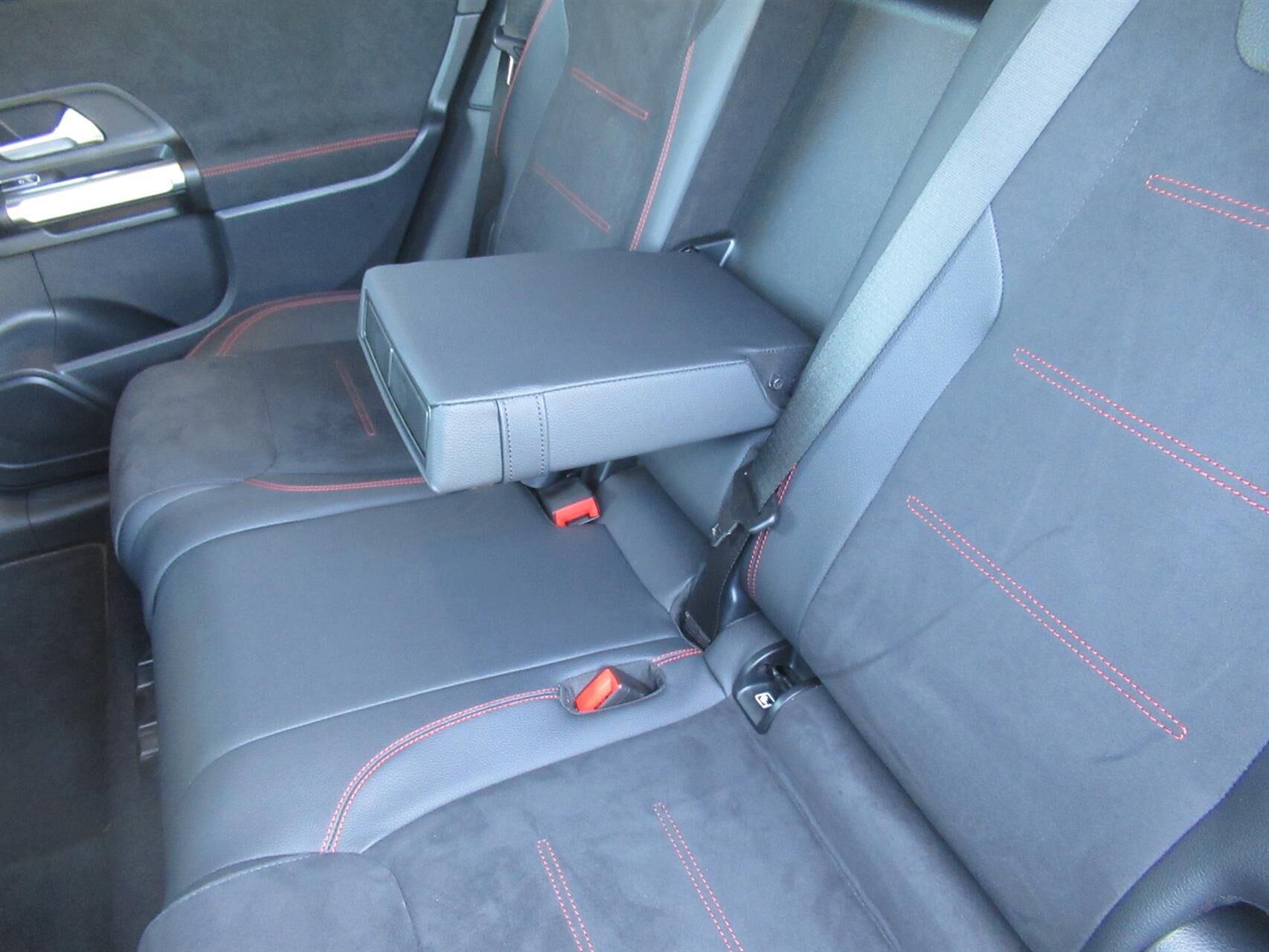 Billede af Mercedes-Benz EQB 250+ EL AMG Advance 190HK 5d Aut.