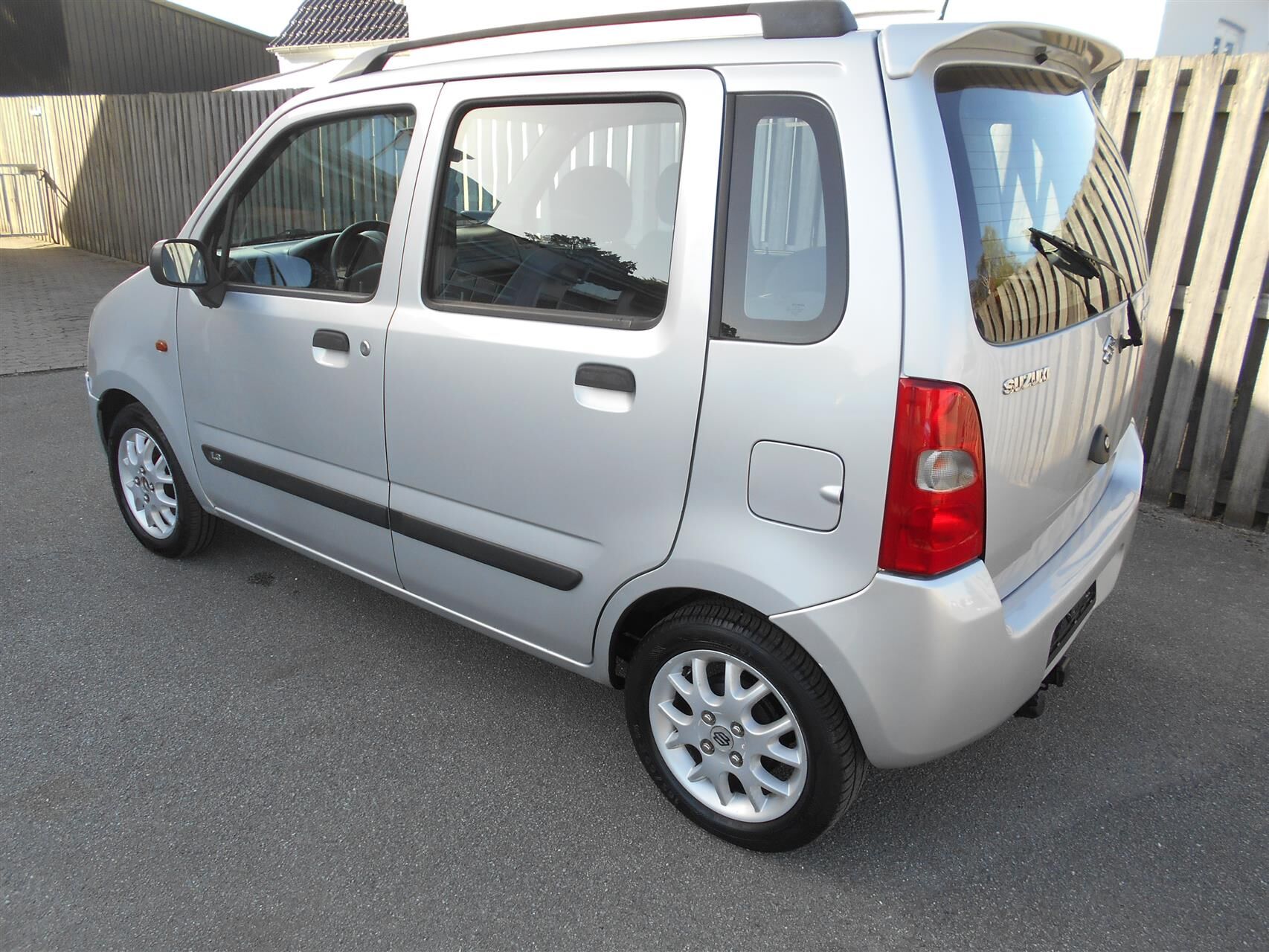 Billede af Suzuki Wagon R + 1,3 GLS 76HK