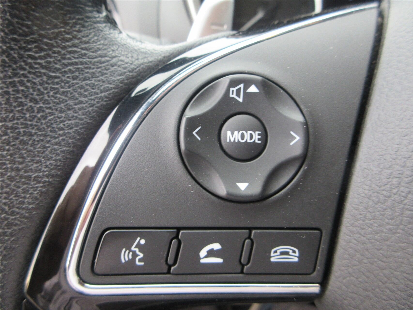 Billede af Mitsubishi Eclipse Cross 2,4 Plugin-hybrid Sport Tech 4WD 188HK 5d Trinl. Gear